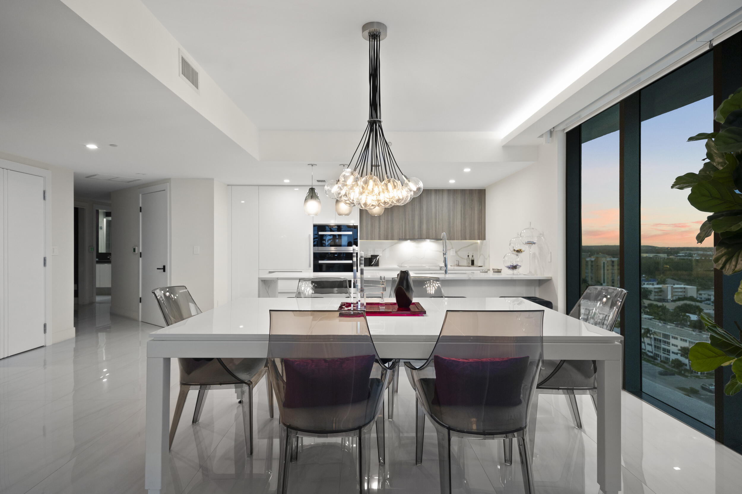 730 N Ocean Boulevard 1402