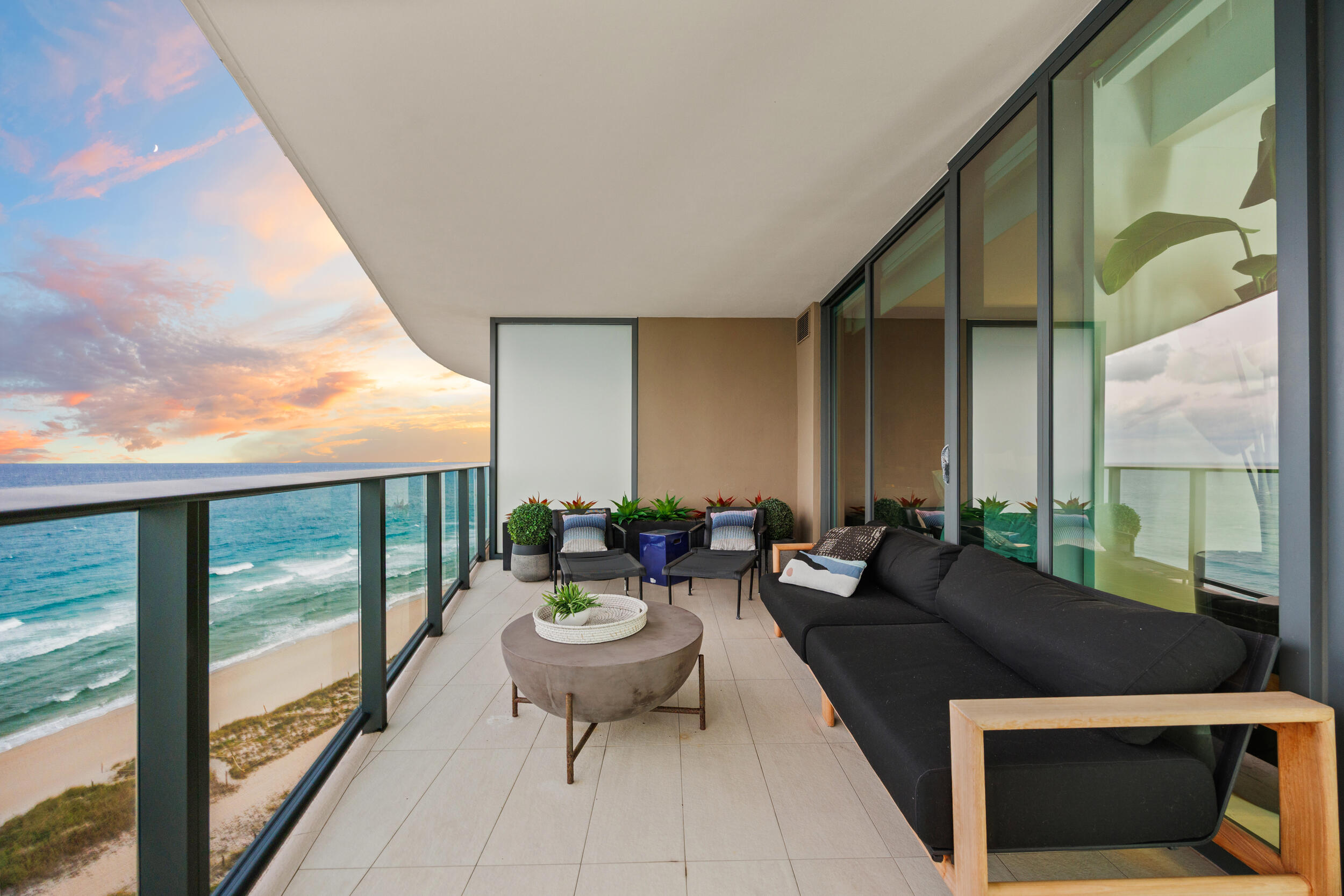 730 N Ocean Boulevard 1402