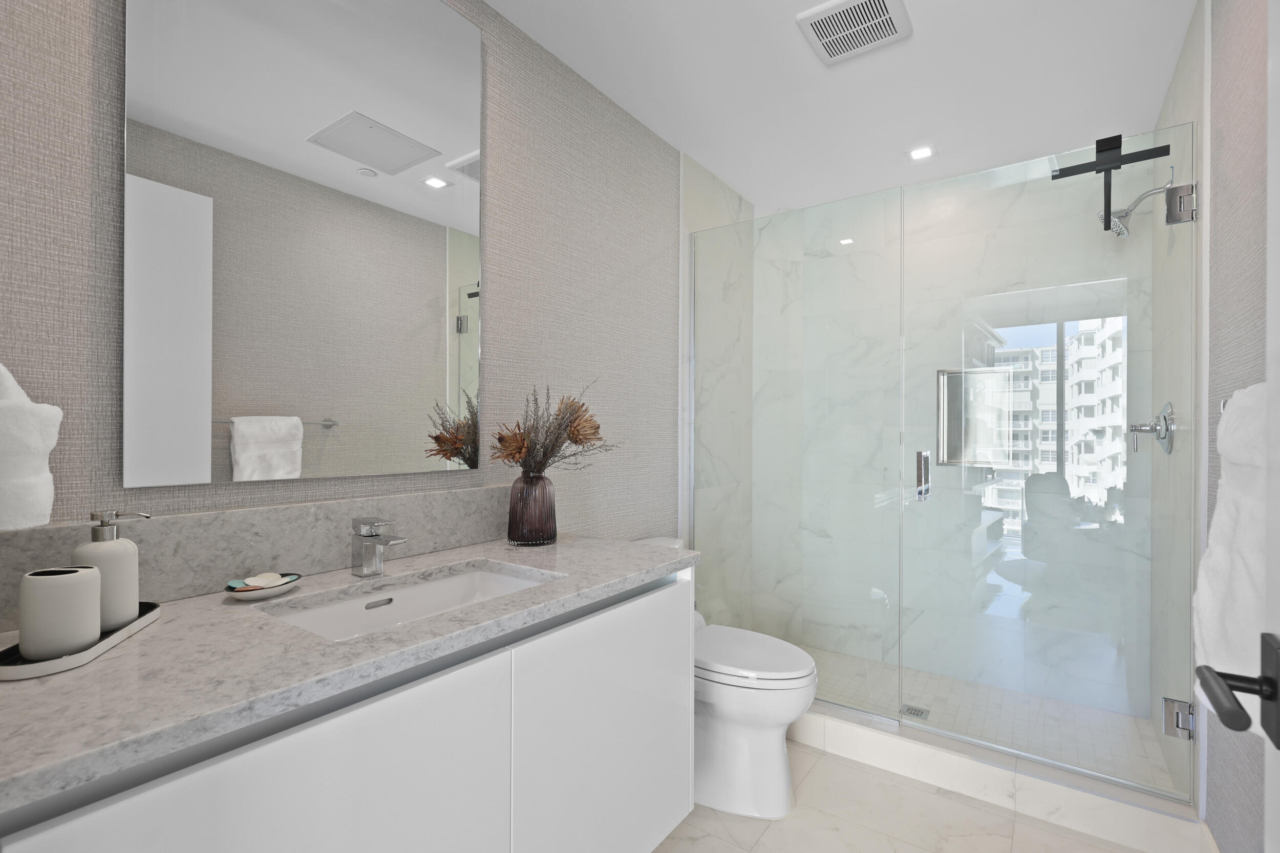 730 N Ocean Boulevard 1402