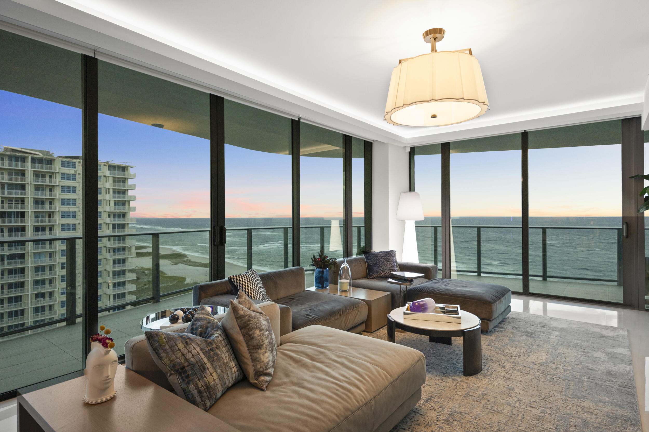 730 N Ocean Boulevard 1402