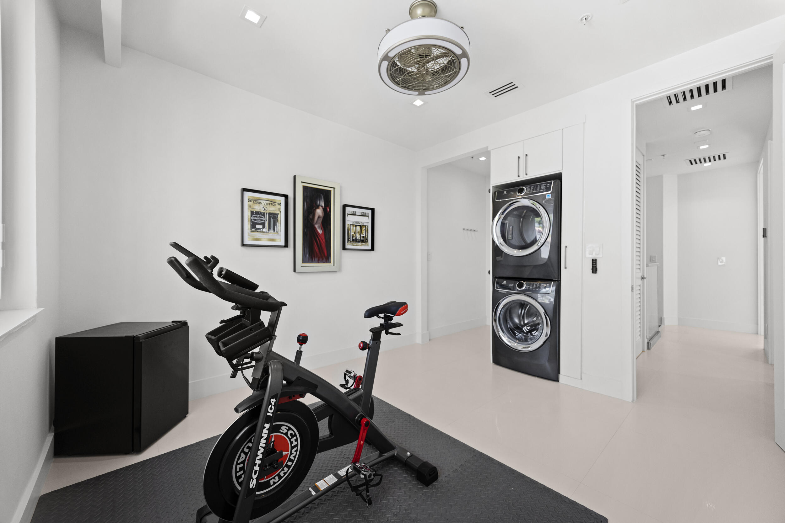 3055 Waterside Circle