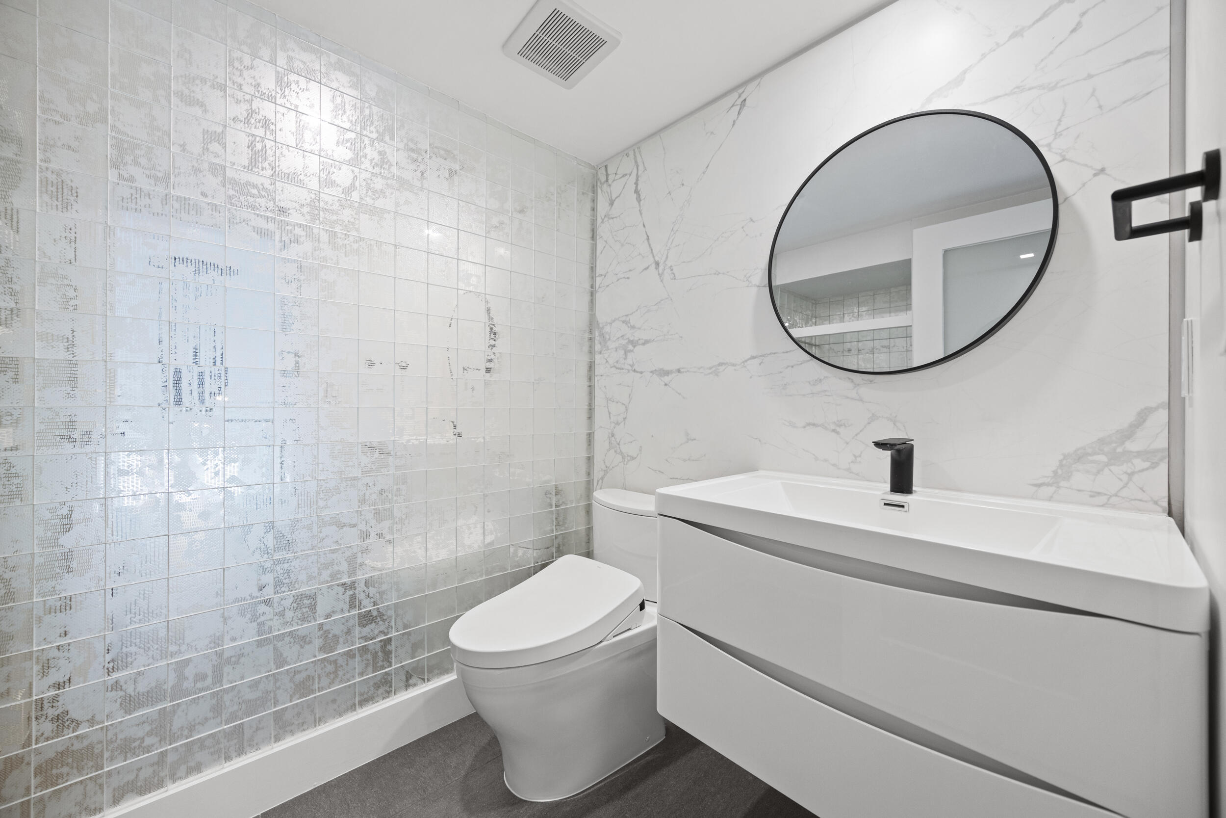 3055 Waterside Circle