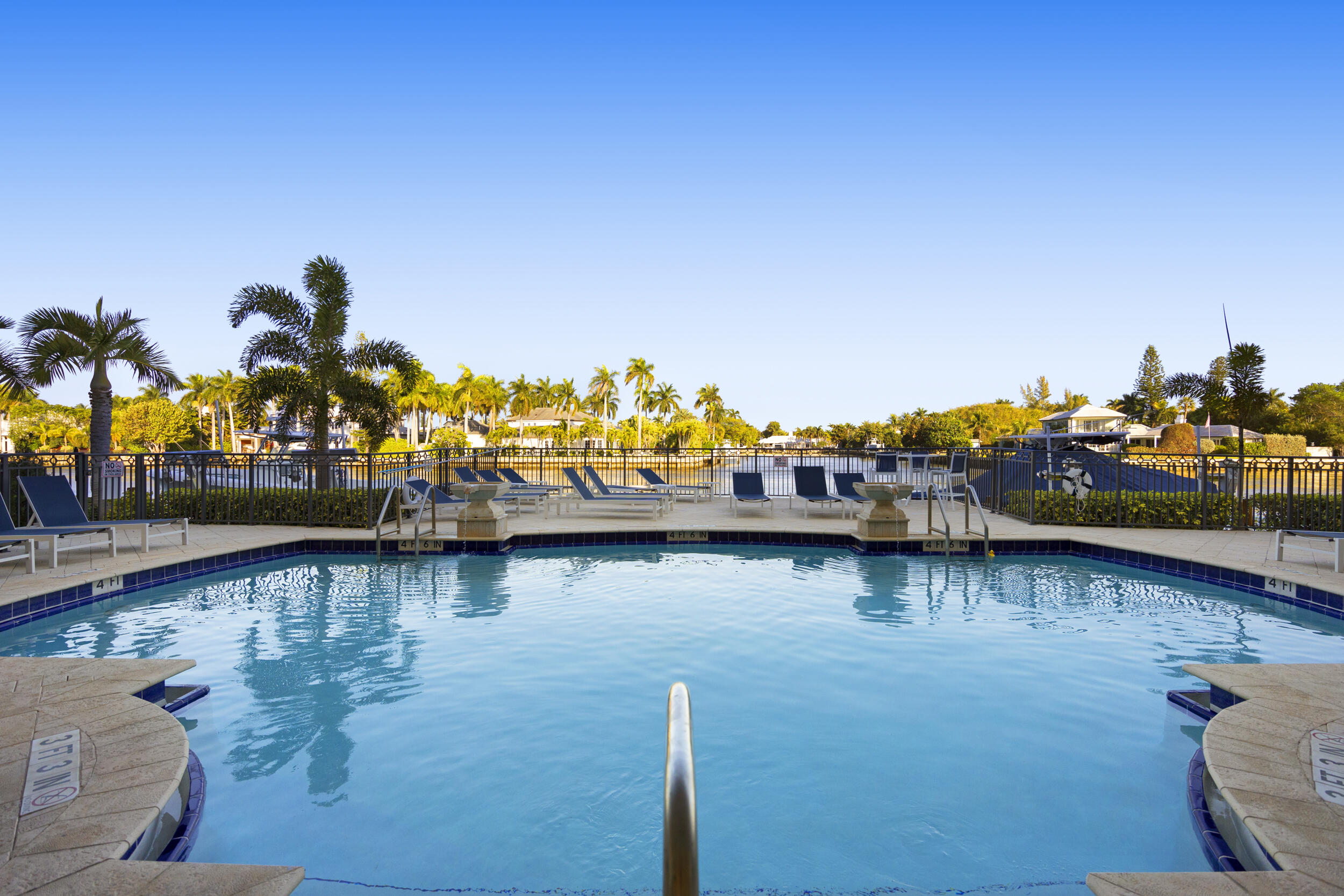 3055 Waterside Circle