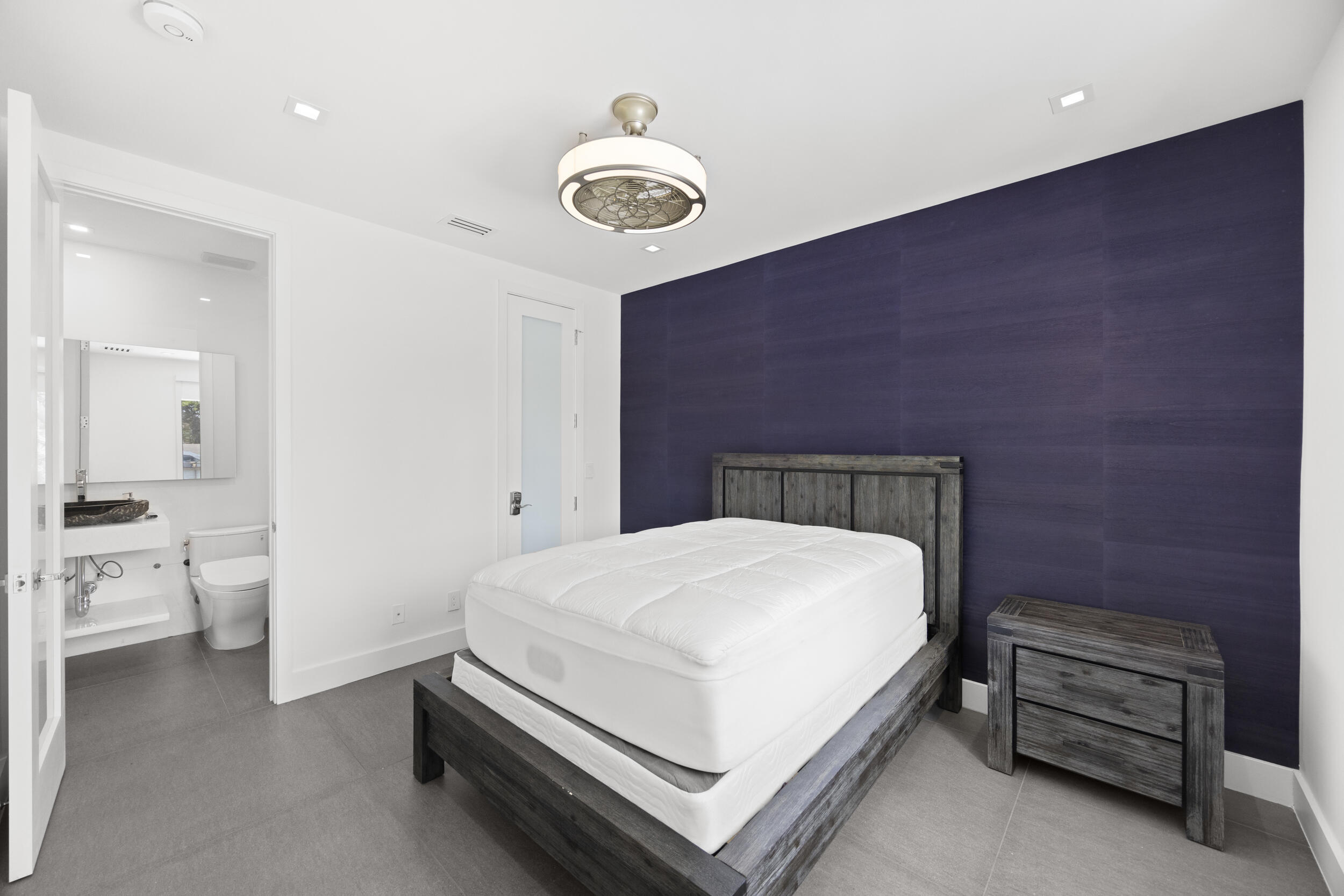 3055 Waterside Circle