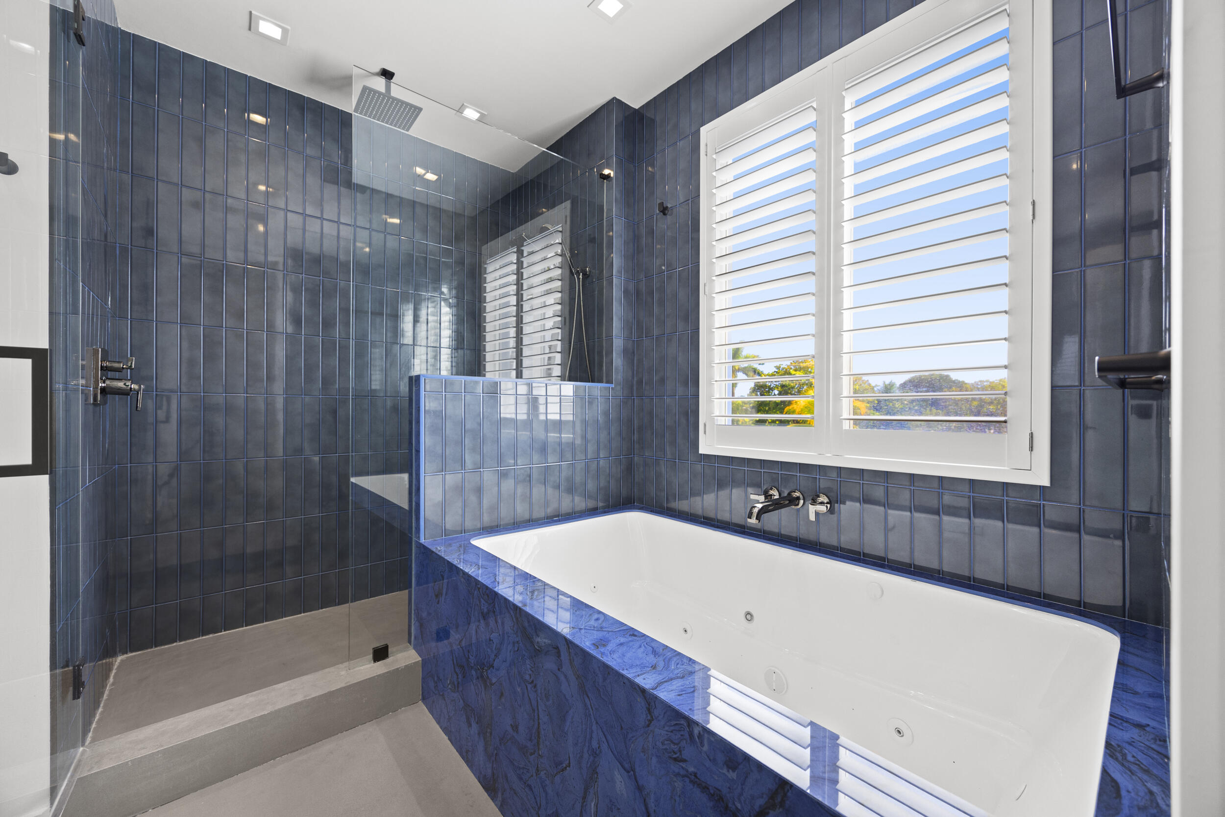 3055 Waterside Circle