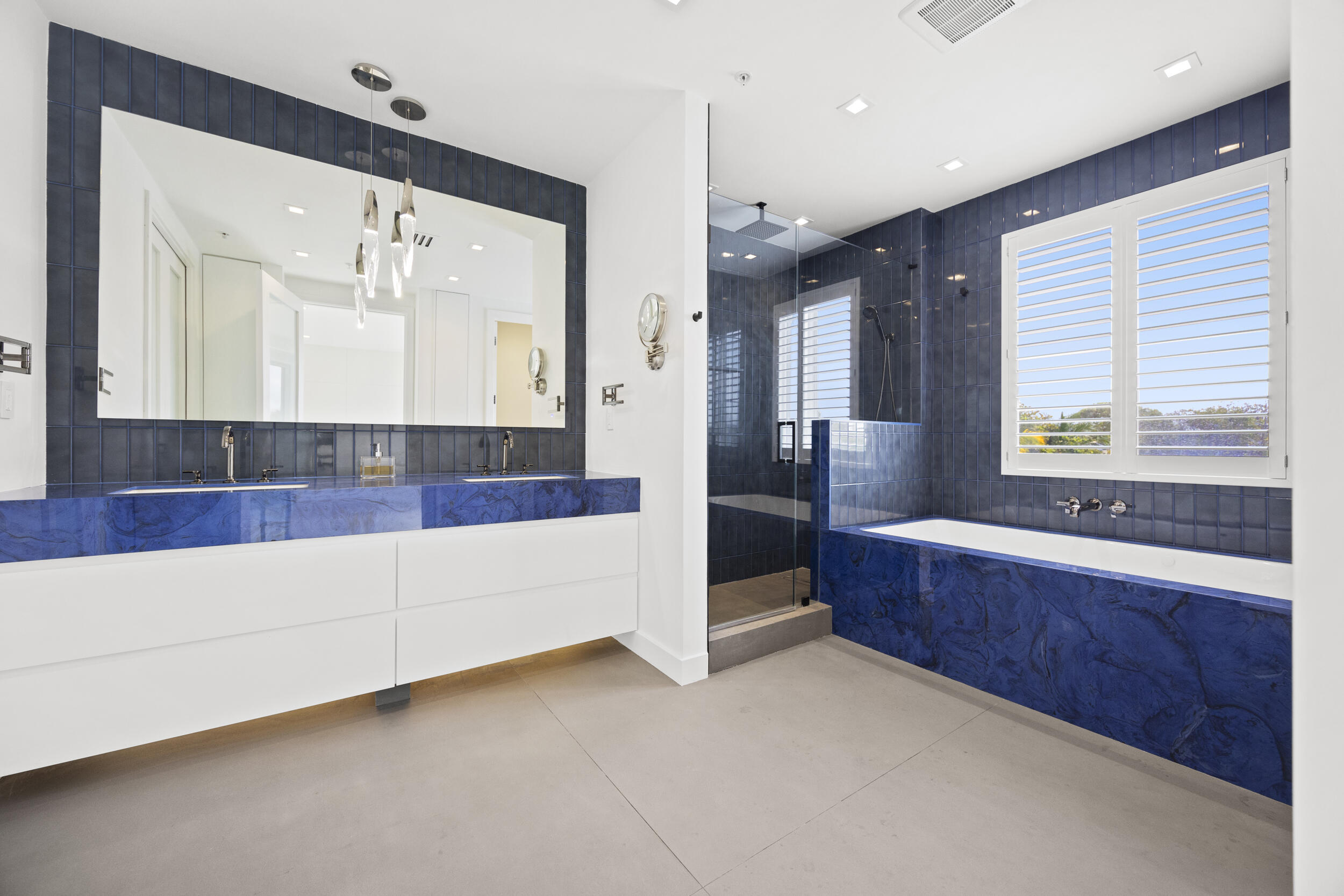 3055 Waterside Circle