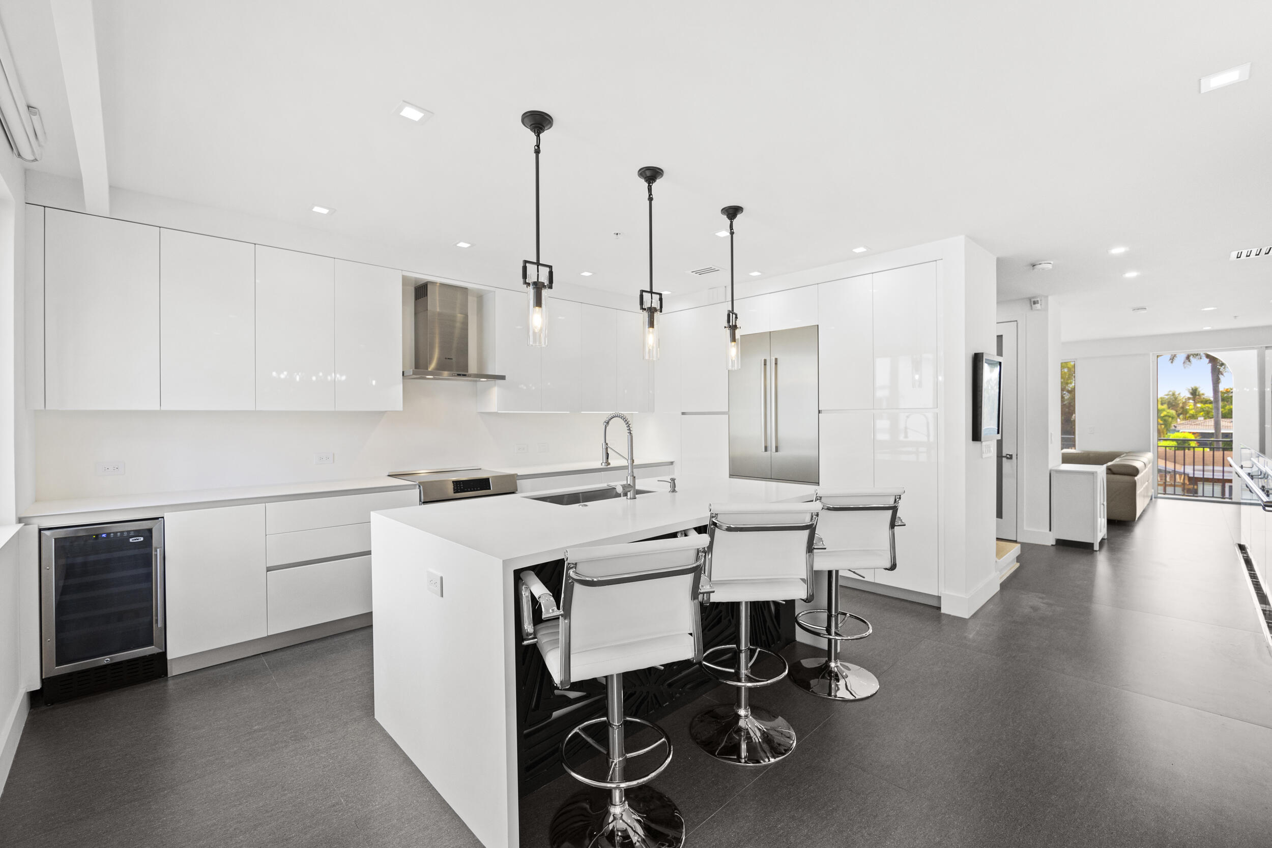 3055 Waterside Circle