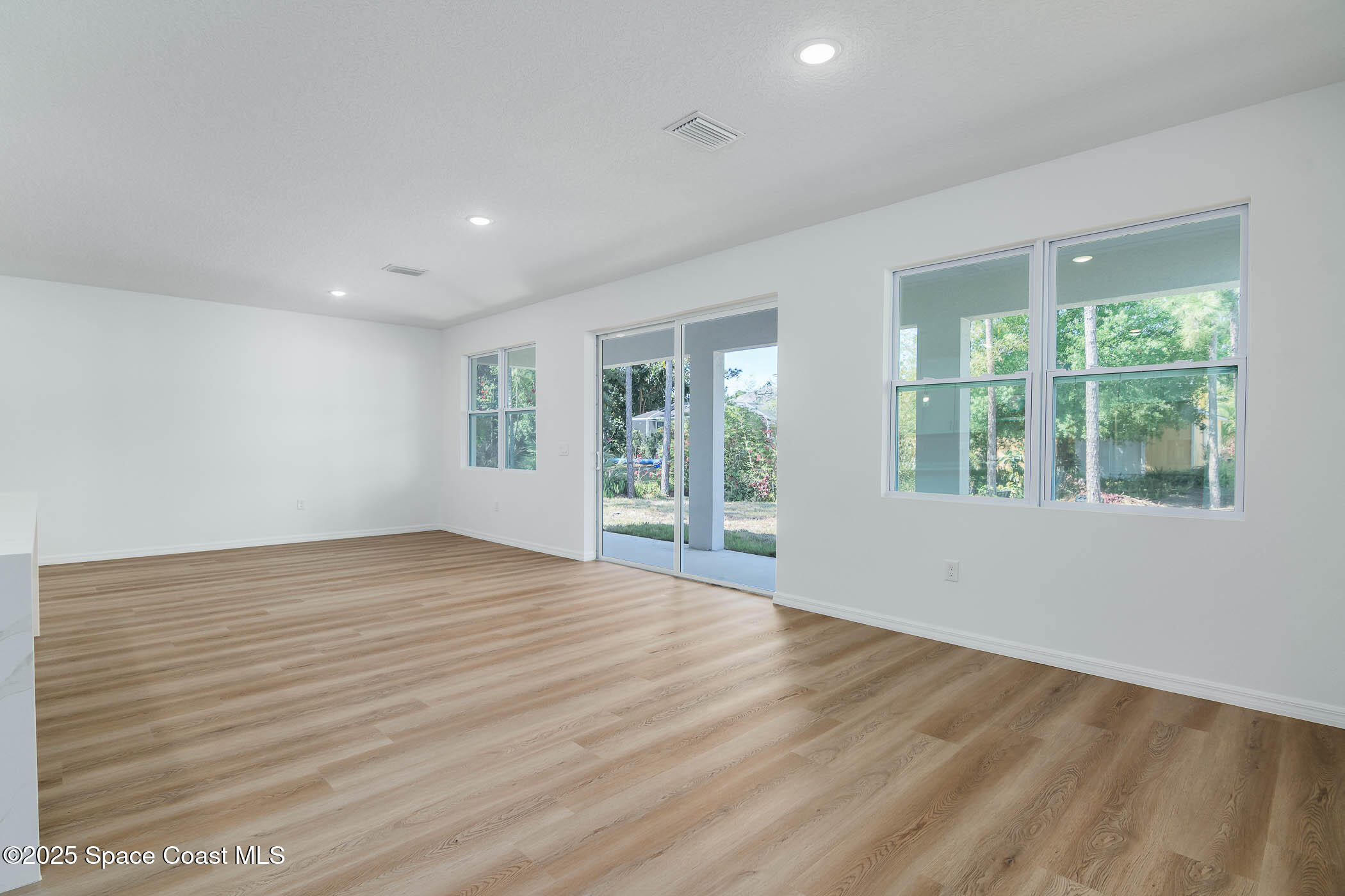 3274 Foresman SE