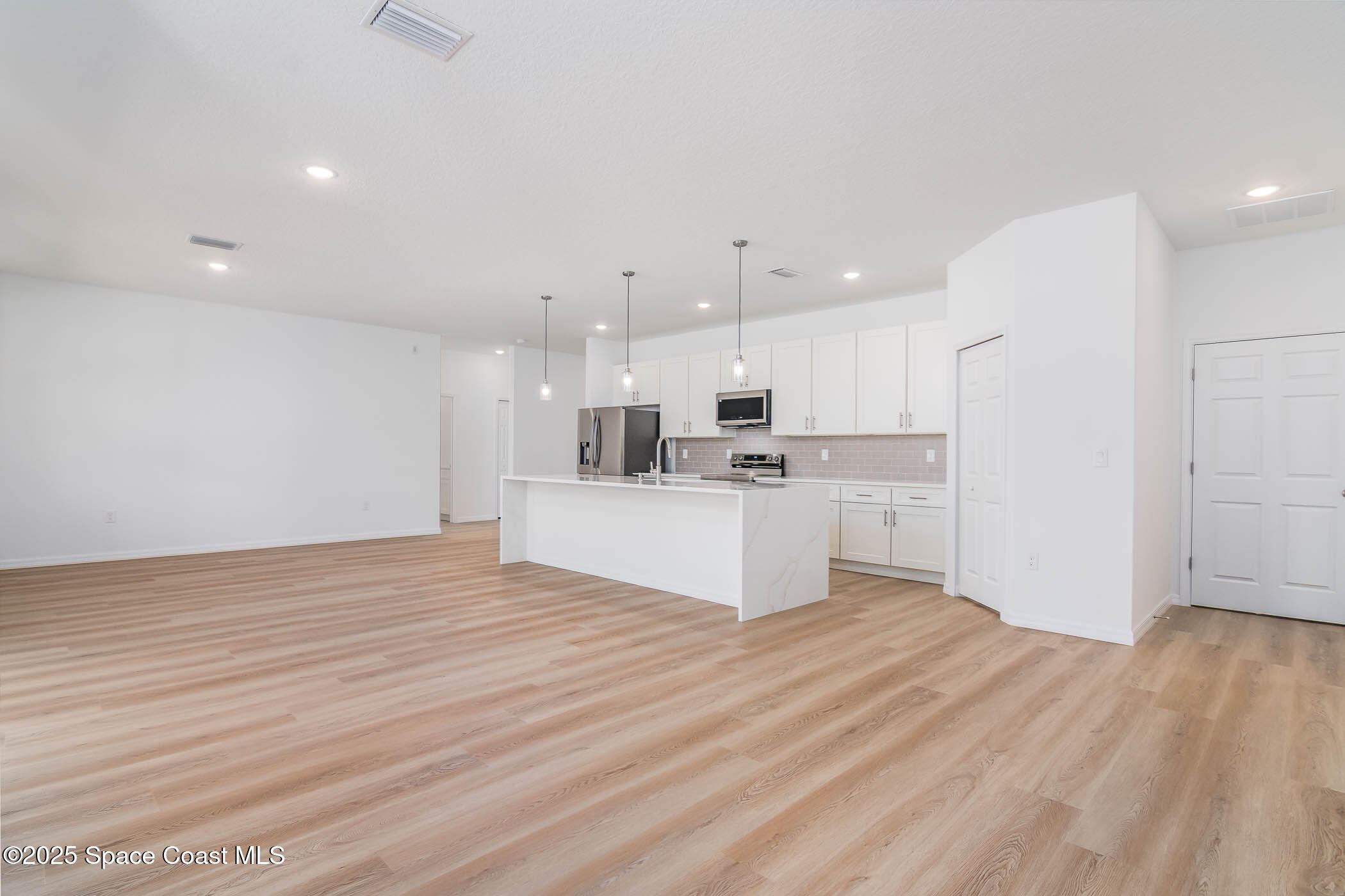 3274 Foresman SE