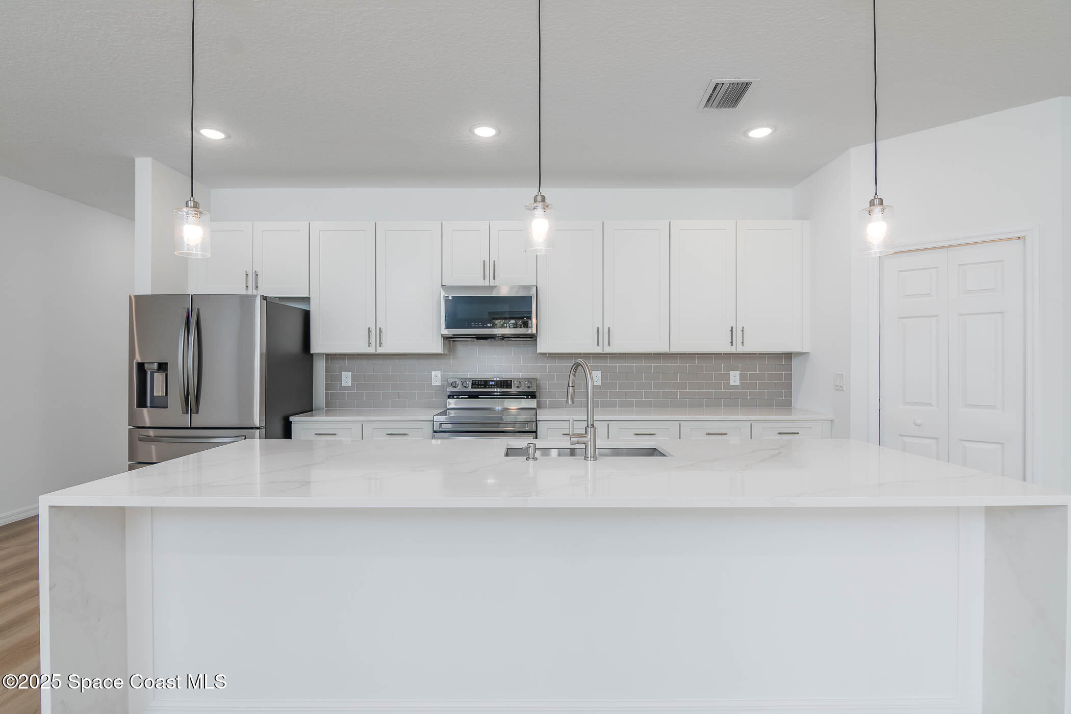 3274 Foresman SE