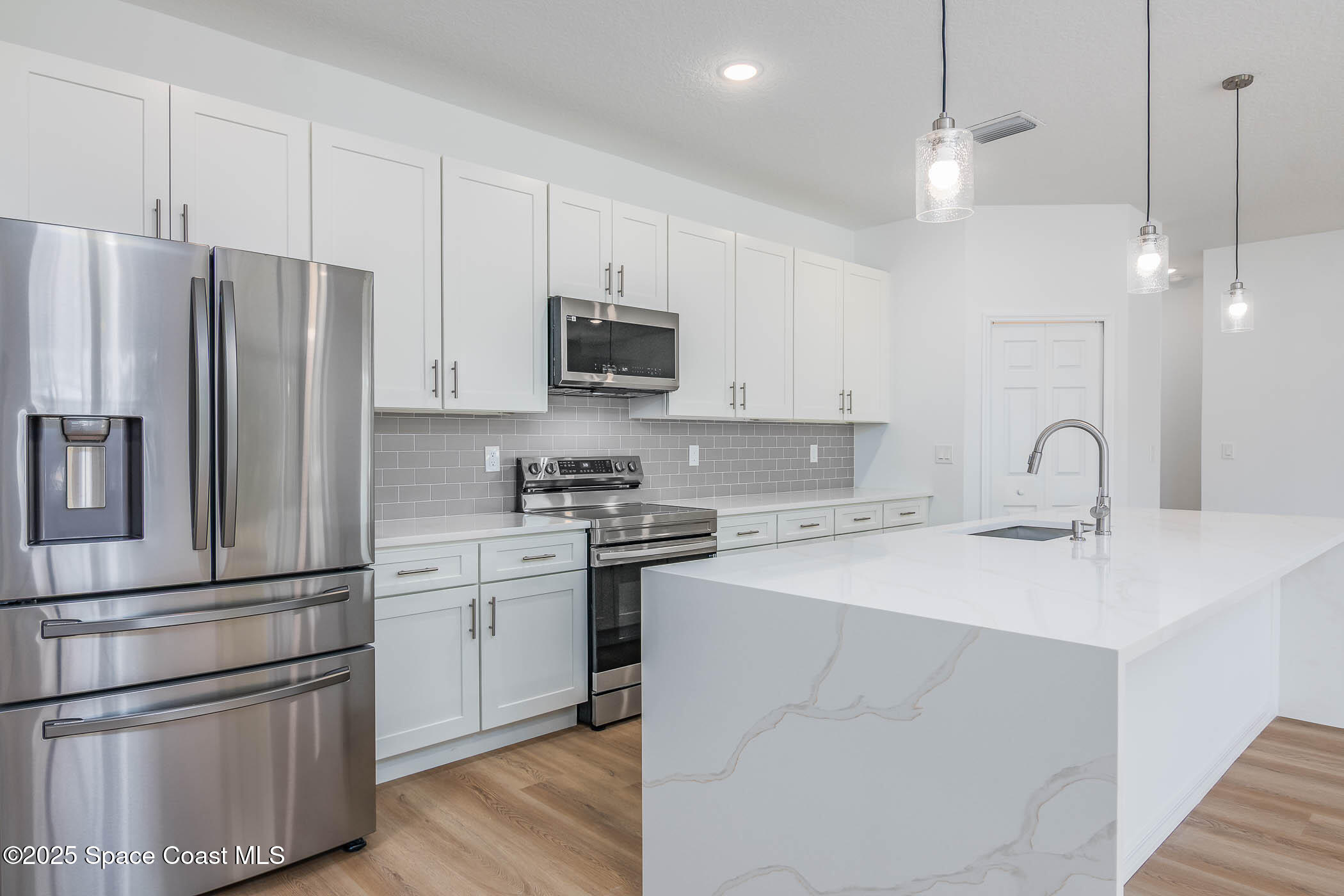 3274 Foresman SE