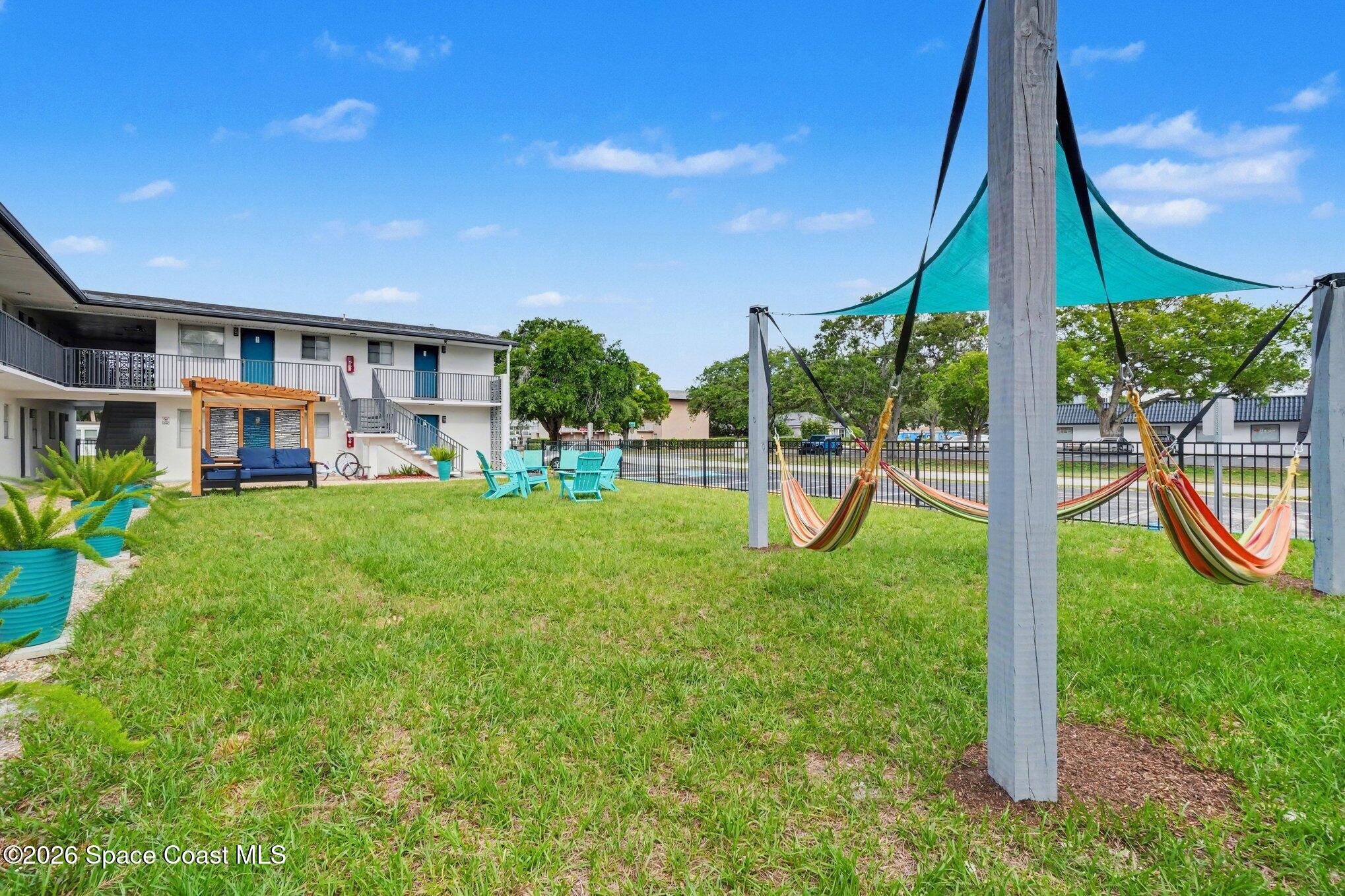 115 W Seminole Avenue 212