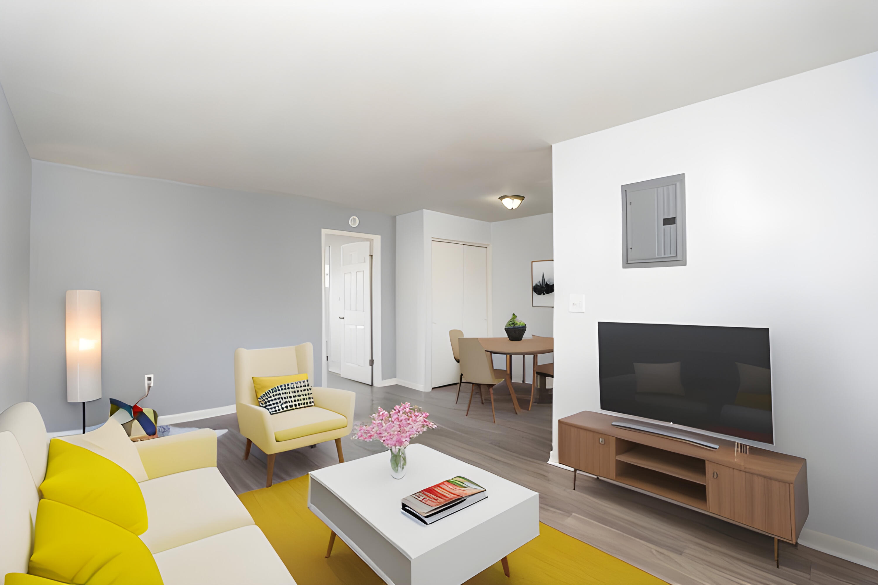 115 W Seminole Avenue 212