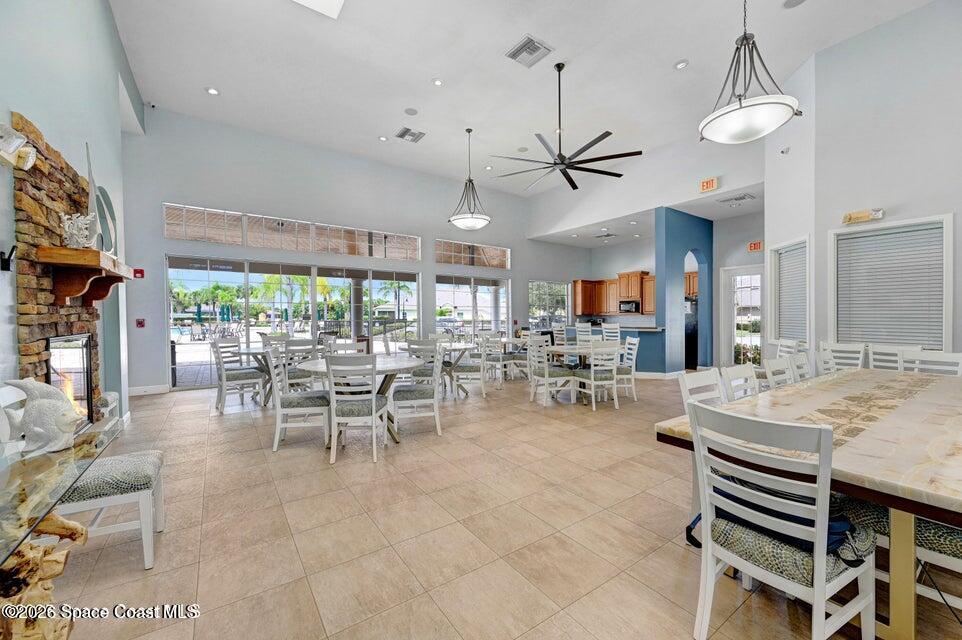 2049 Tullagee Avenue