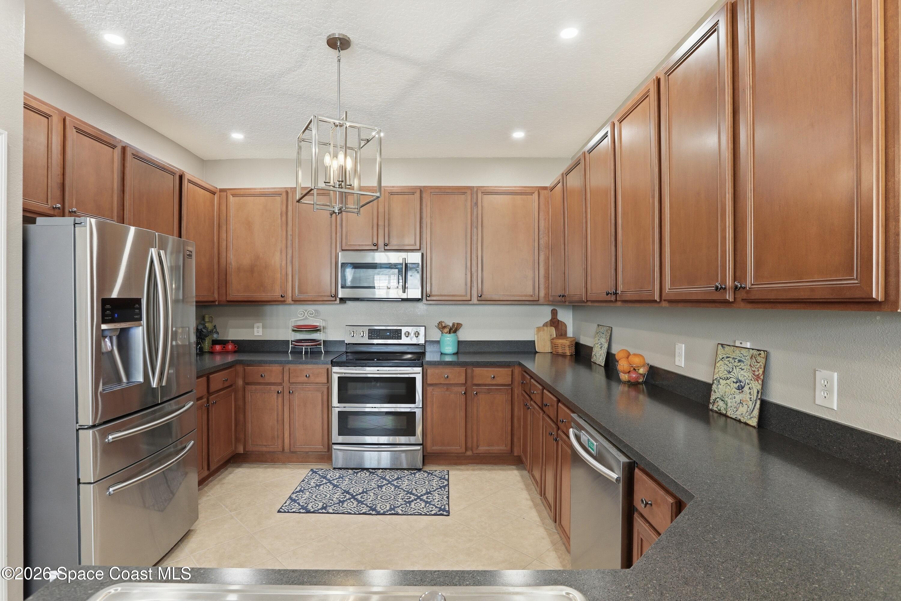 2049 Tullagee Avenue