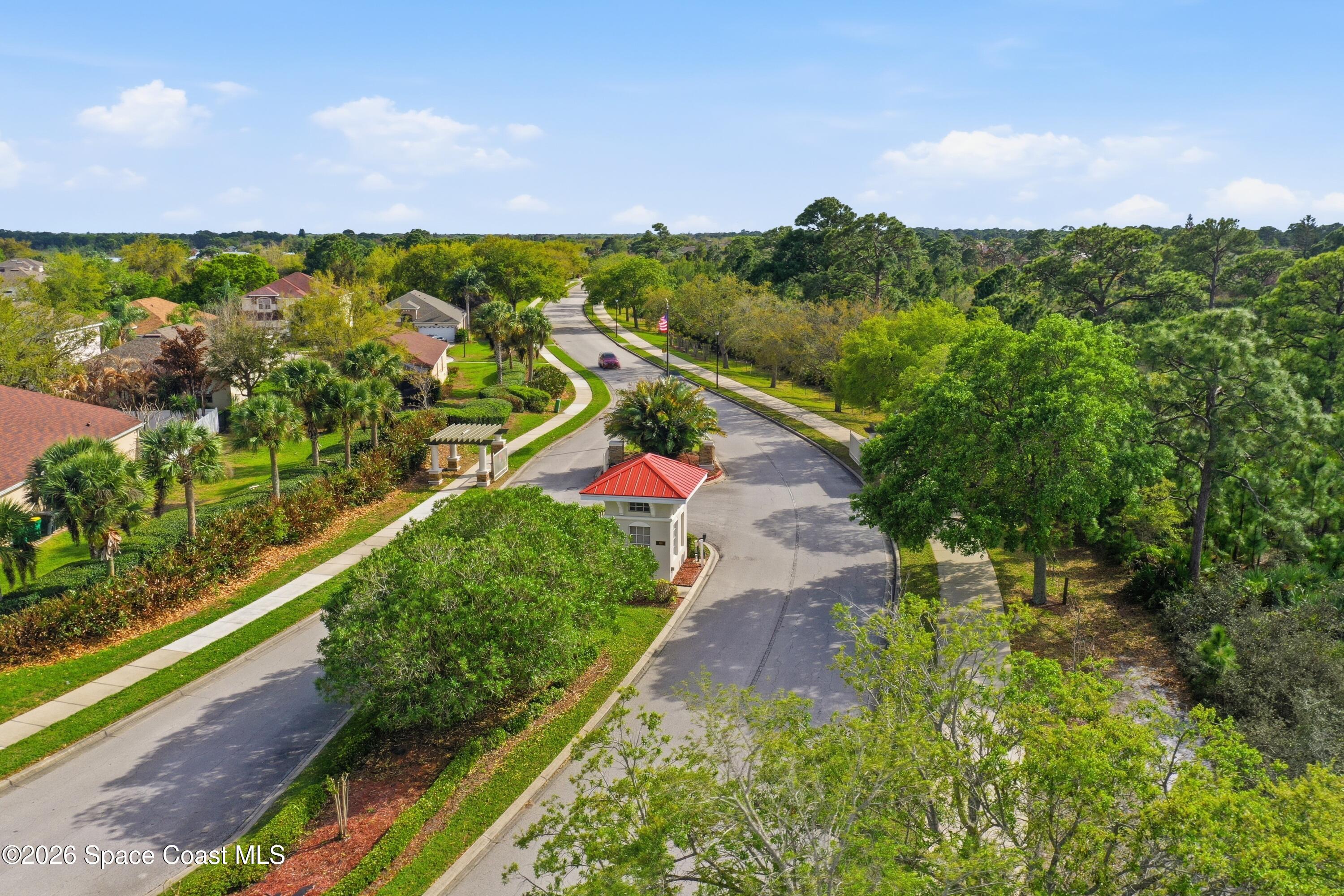 2049 Tullagee Avenue