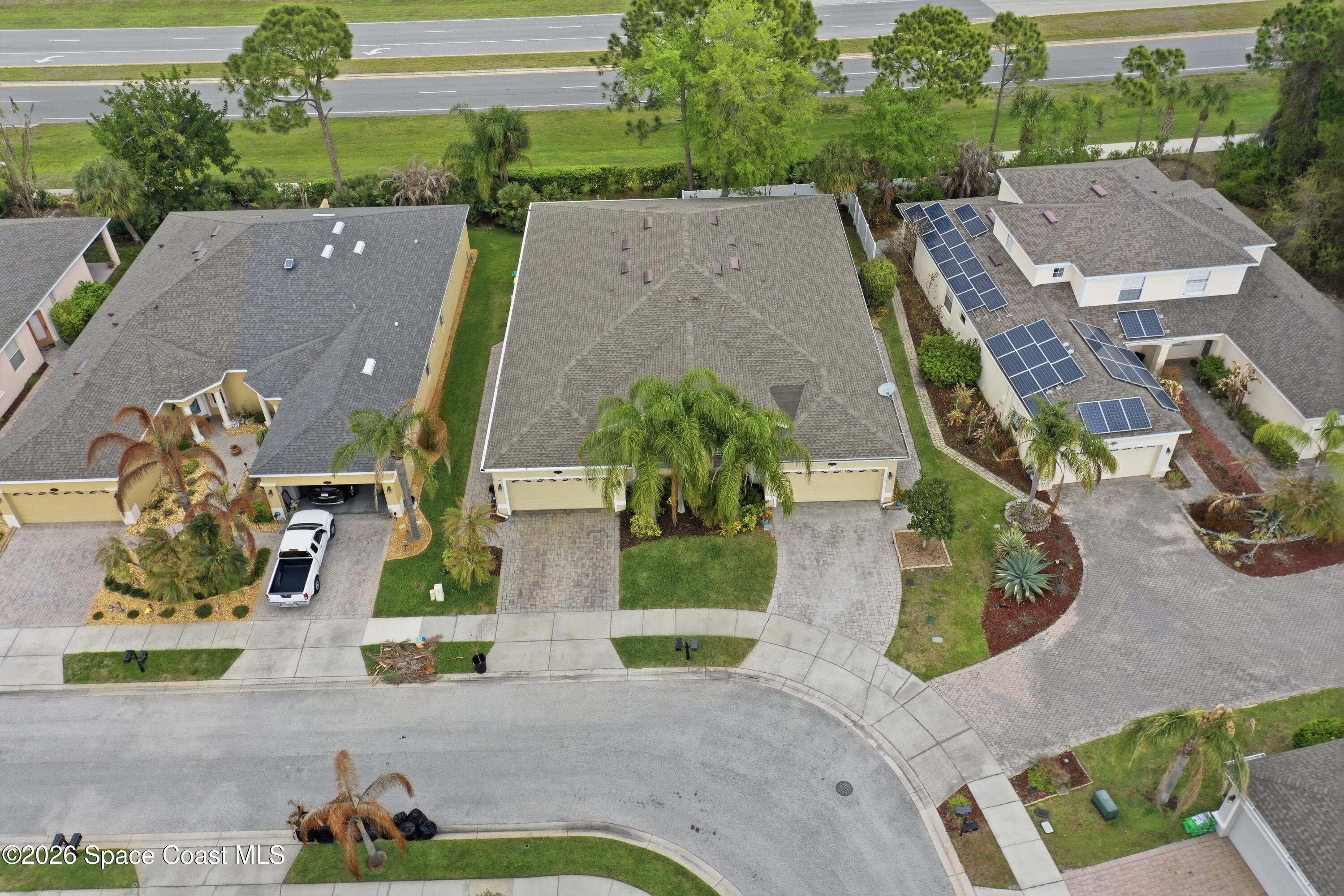 2049 Tullagee Avenue