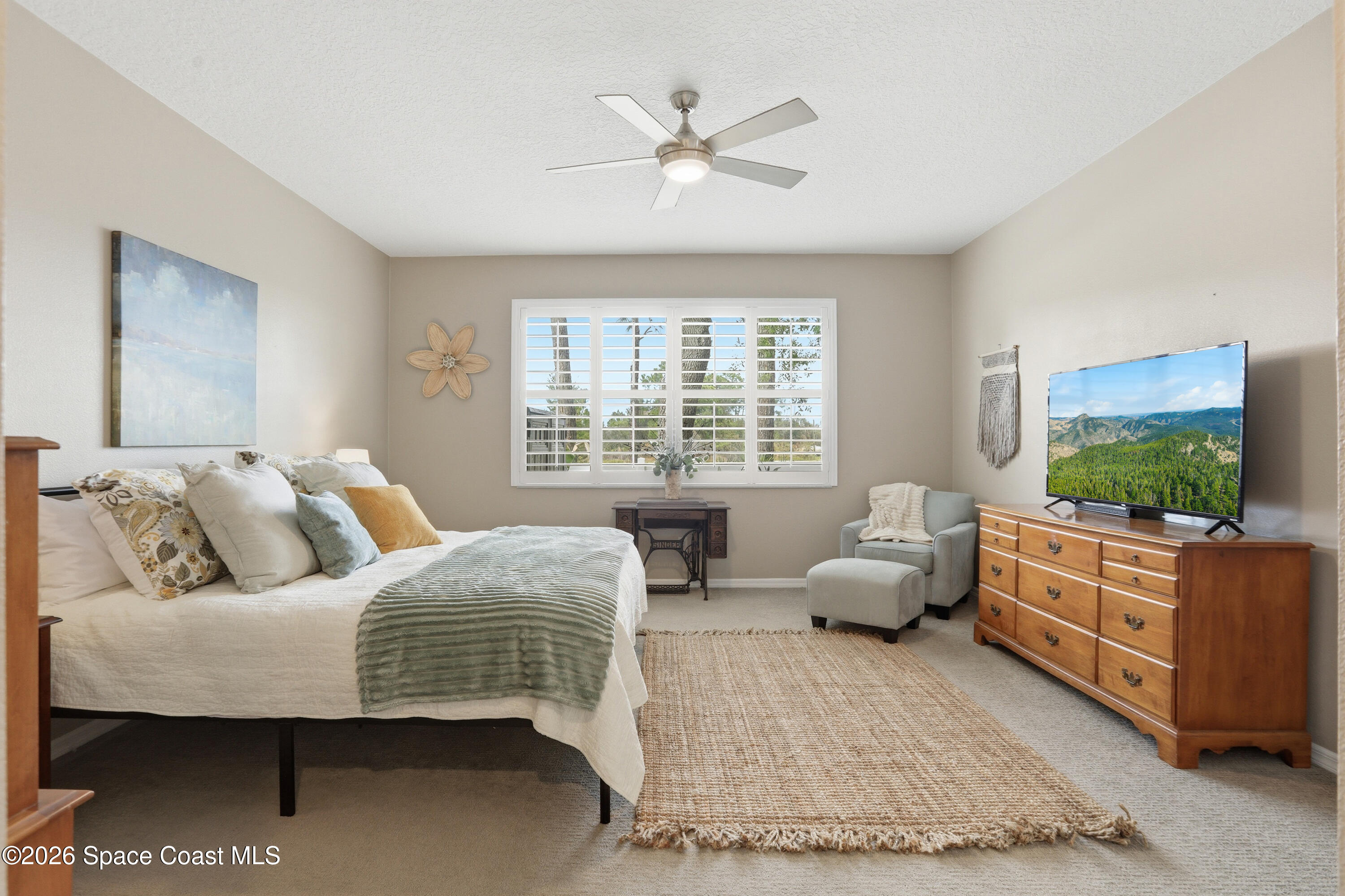 2049 Tullagee Avenue