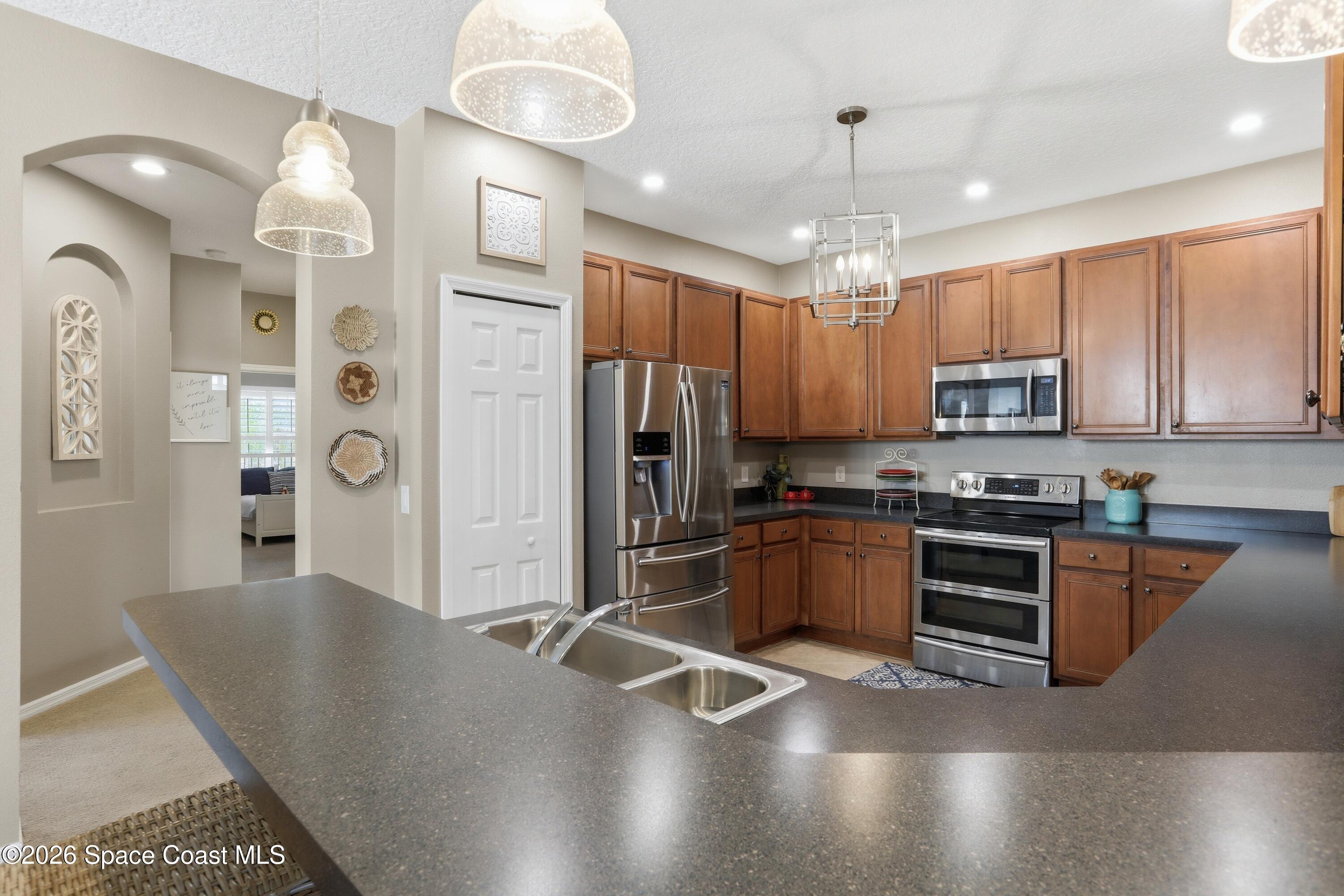 2049 Tullagee Avenue