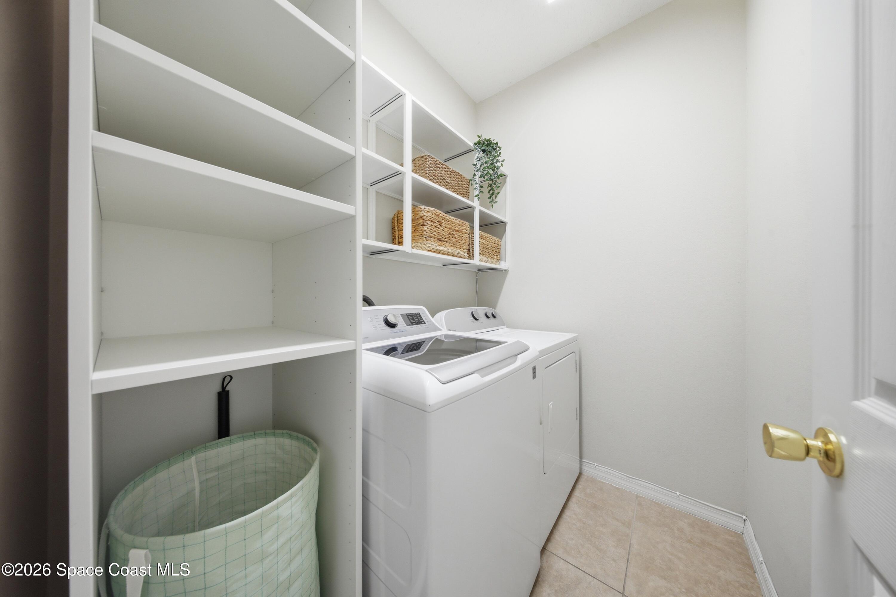 2059 Tullagee Avenue