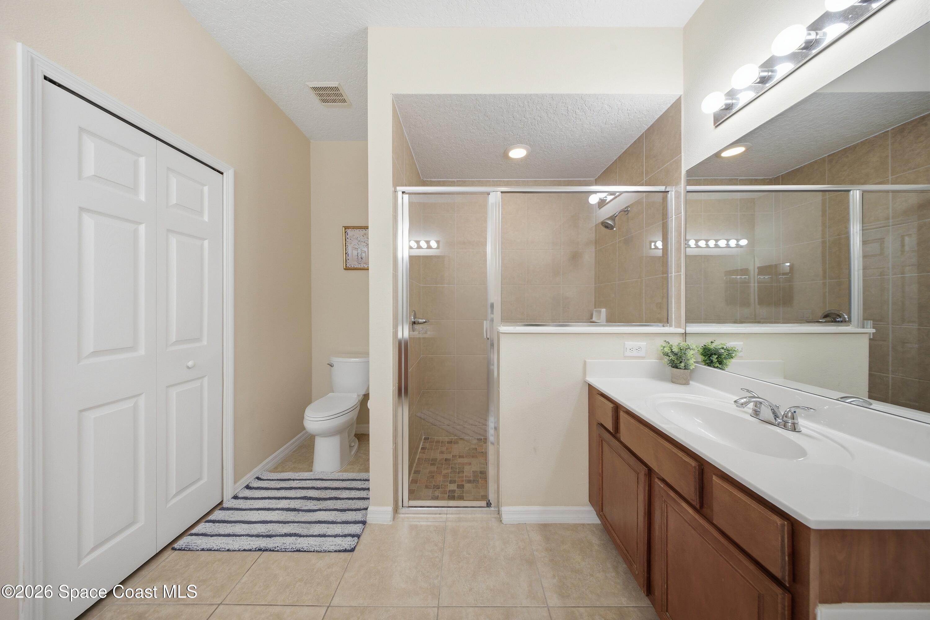 2059 Tullagee Avenue