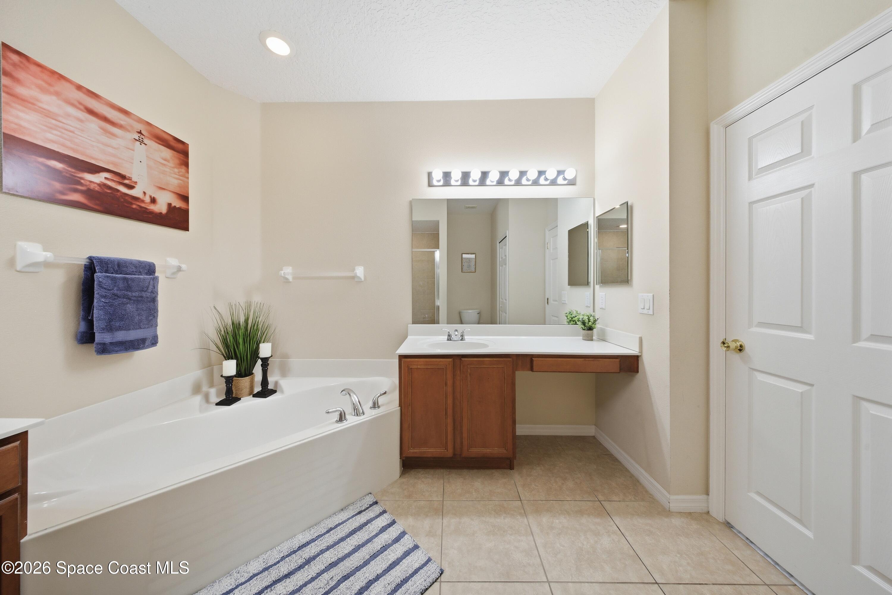 2059 Tullagee Avenue