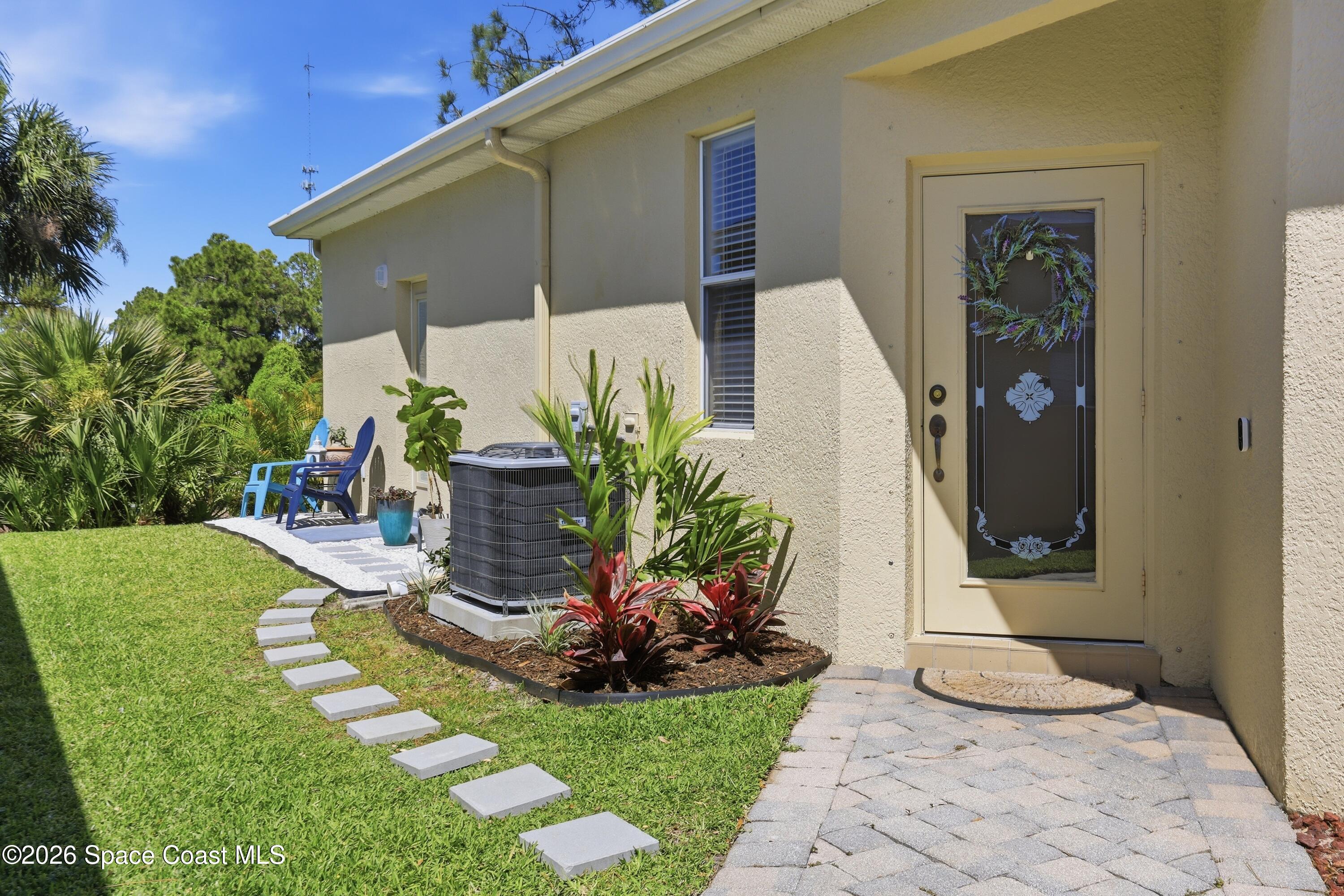 2059 Tullagee Avenue