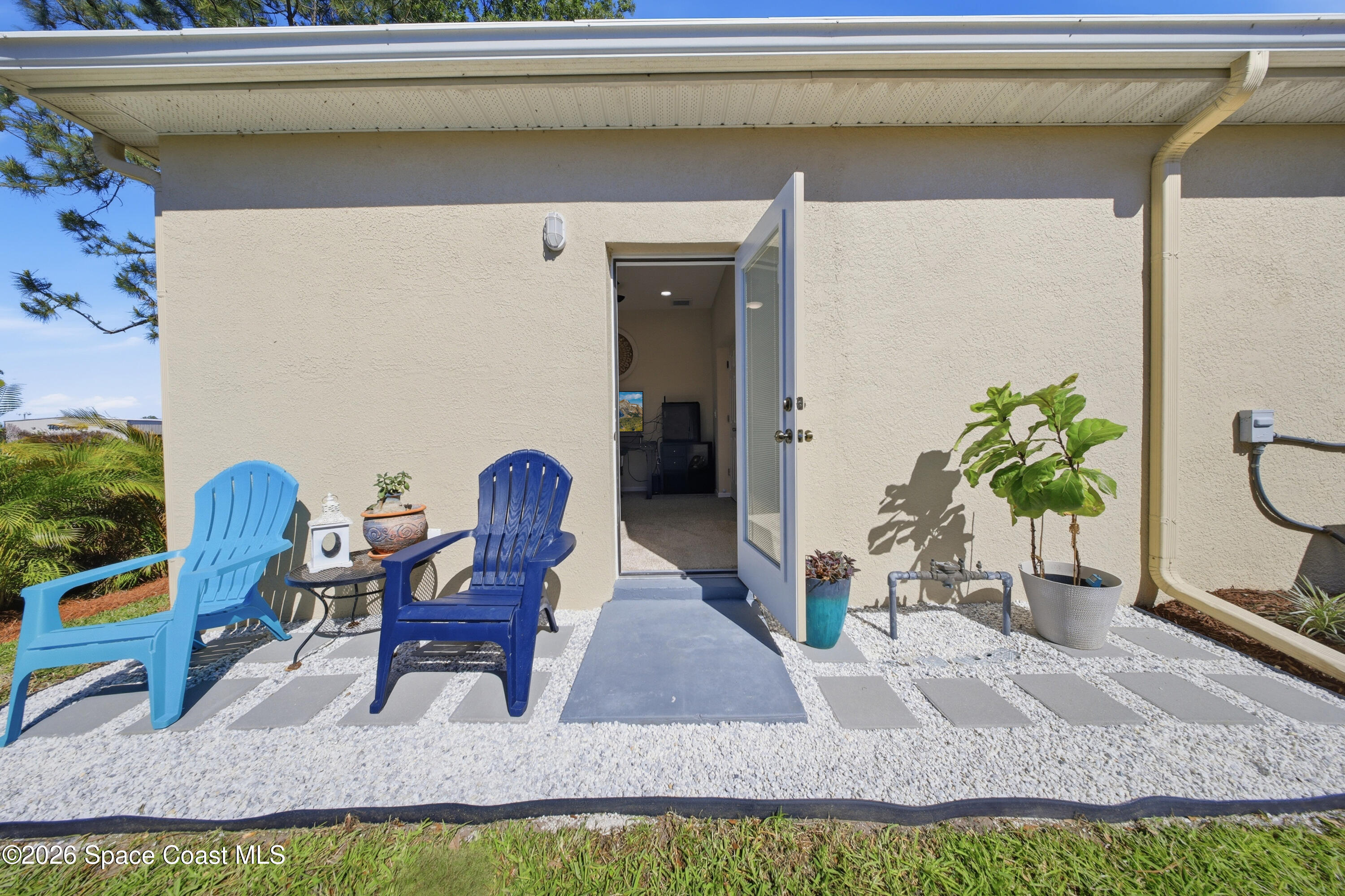 2059 Tullagee Avenue