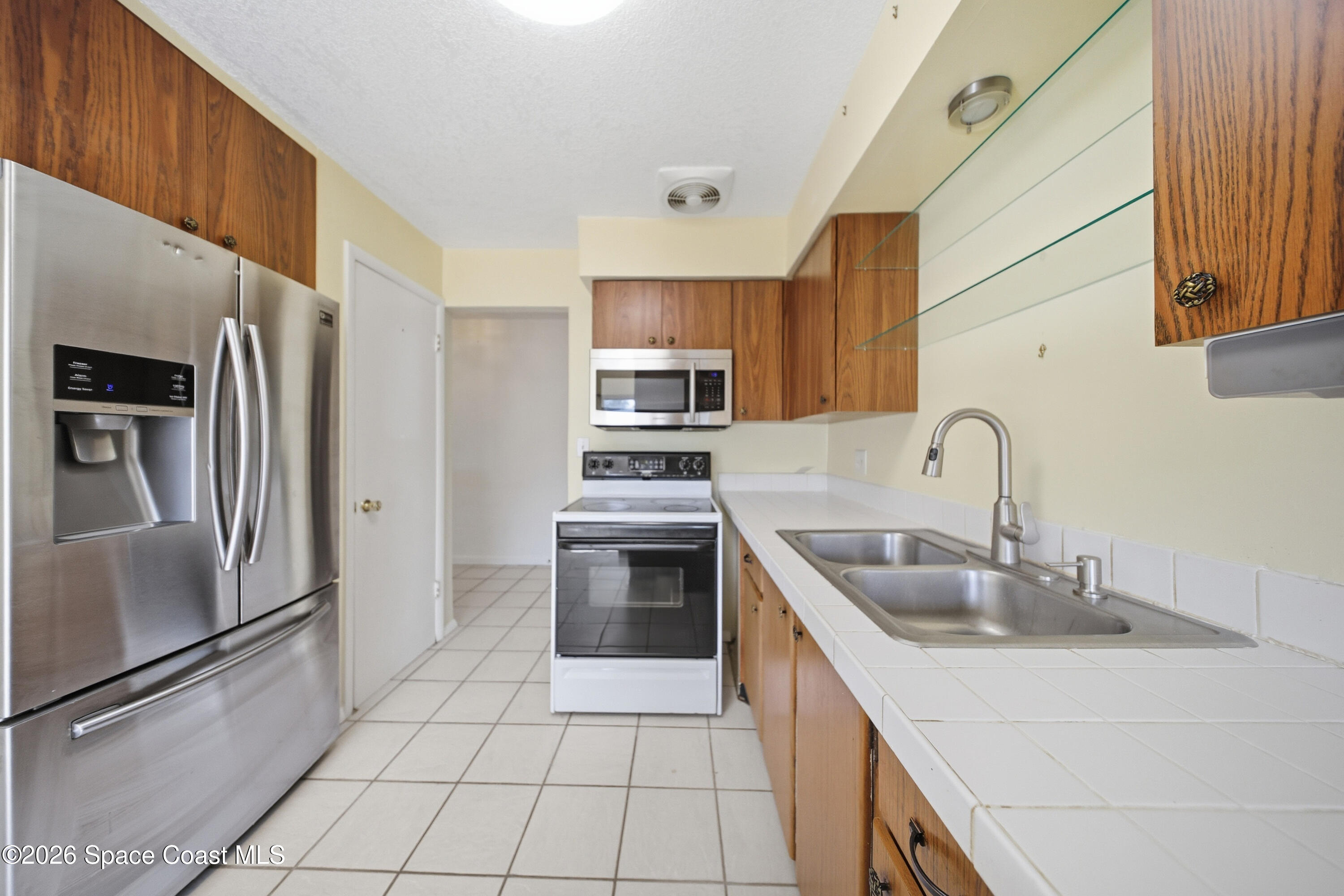 1139 Groves Drive