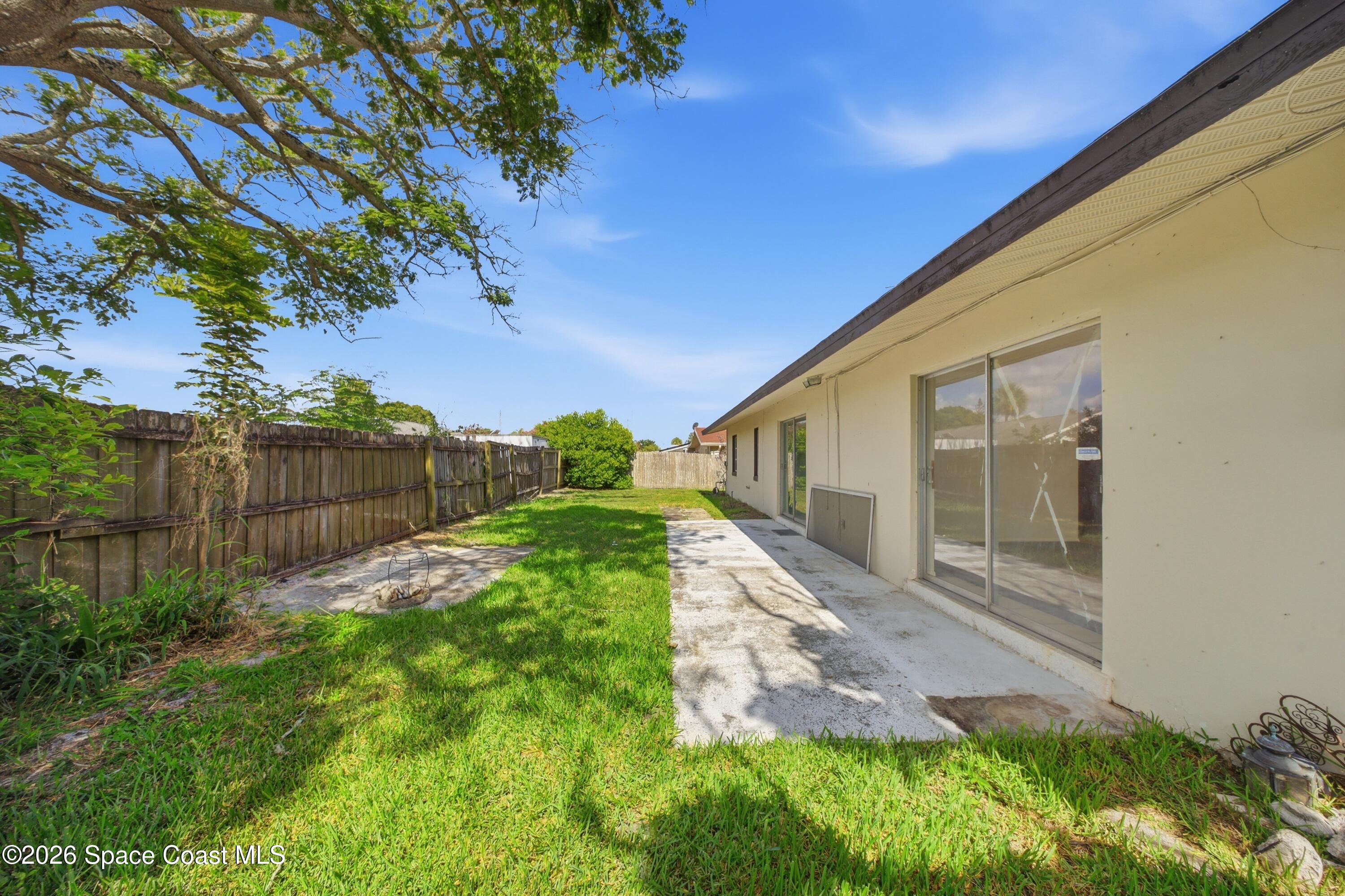 1139 Groves Drive