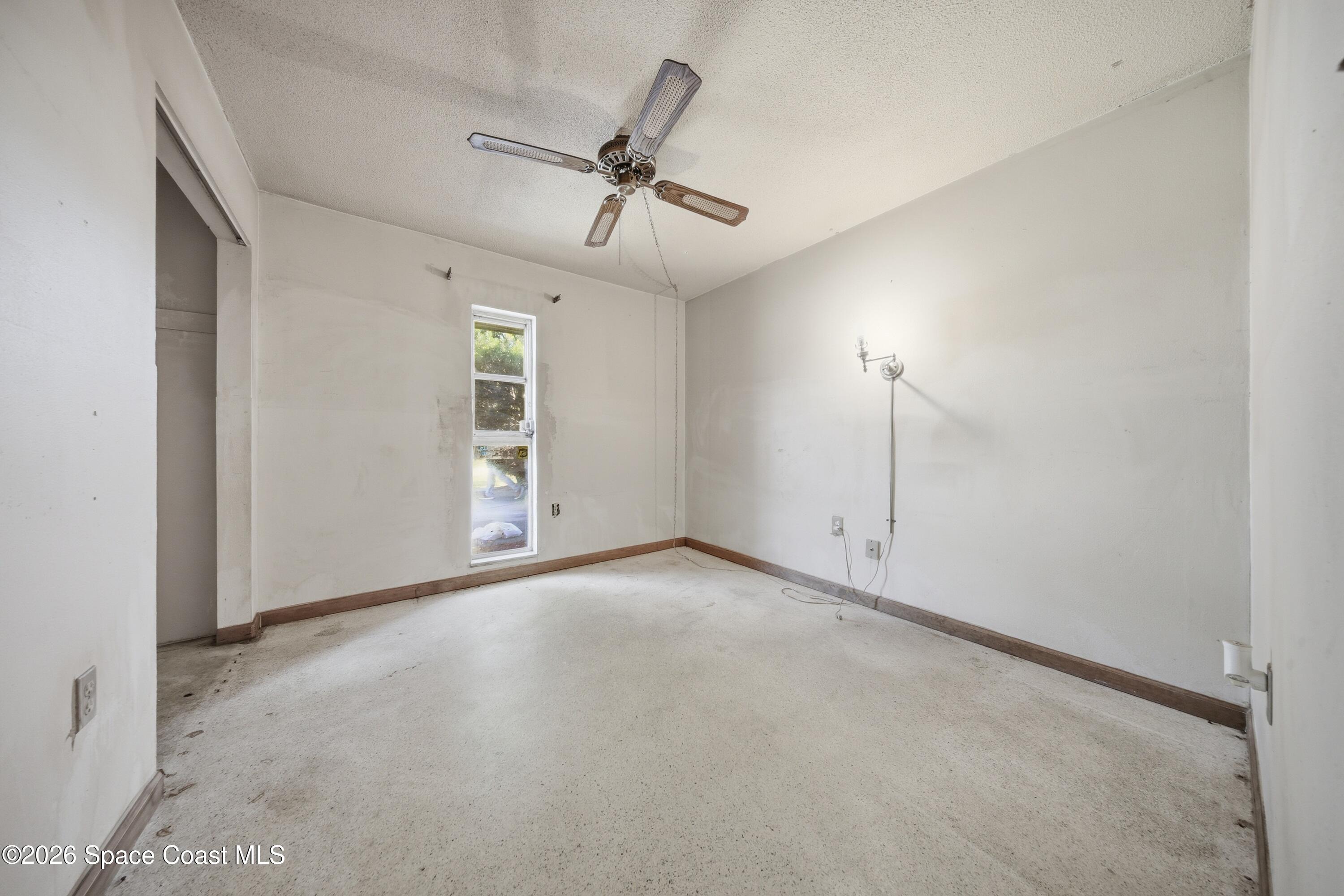 1139 Groves Drive