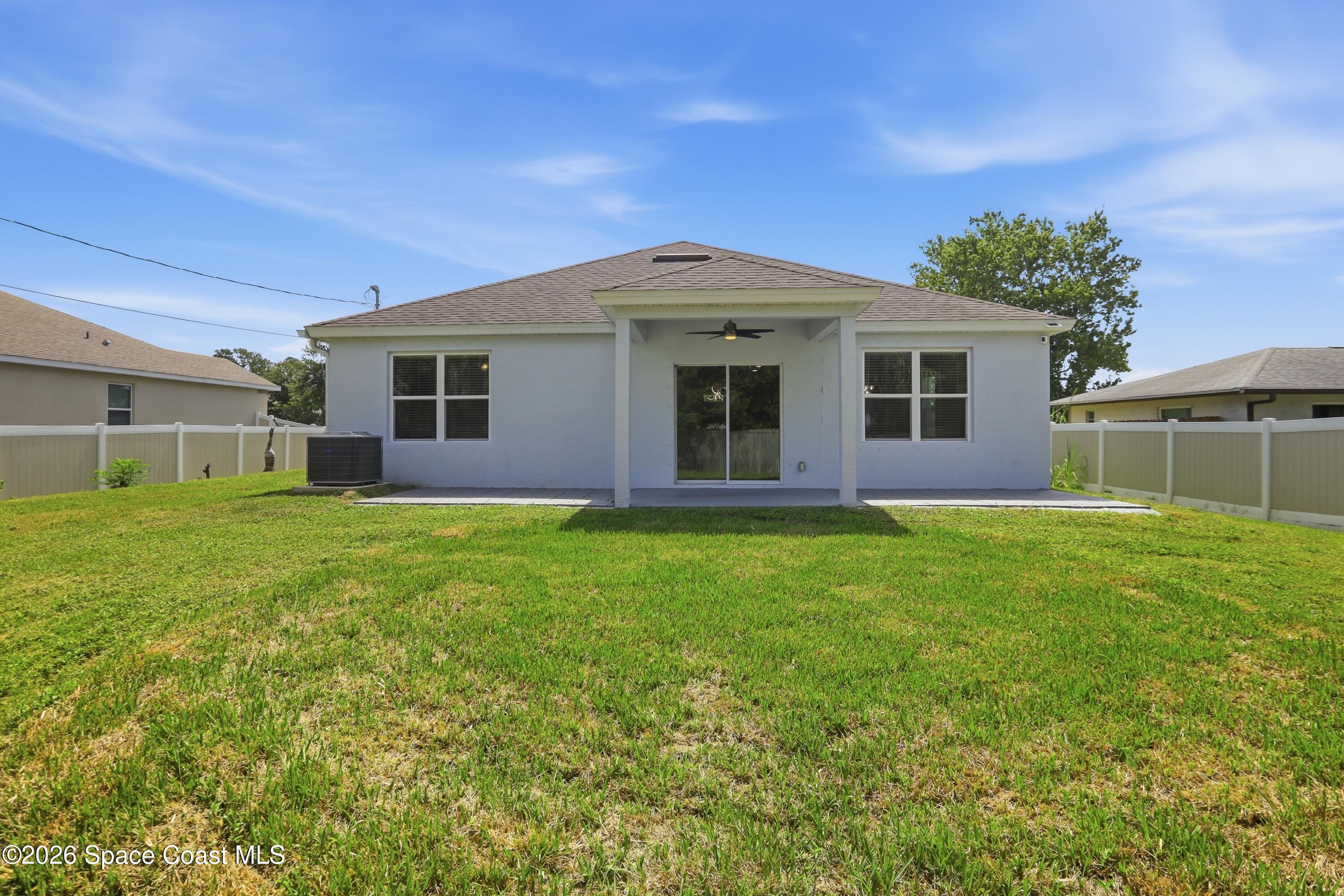 270 De Castro Avenue SE