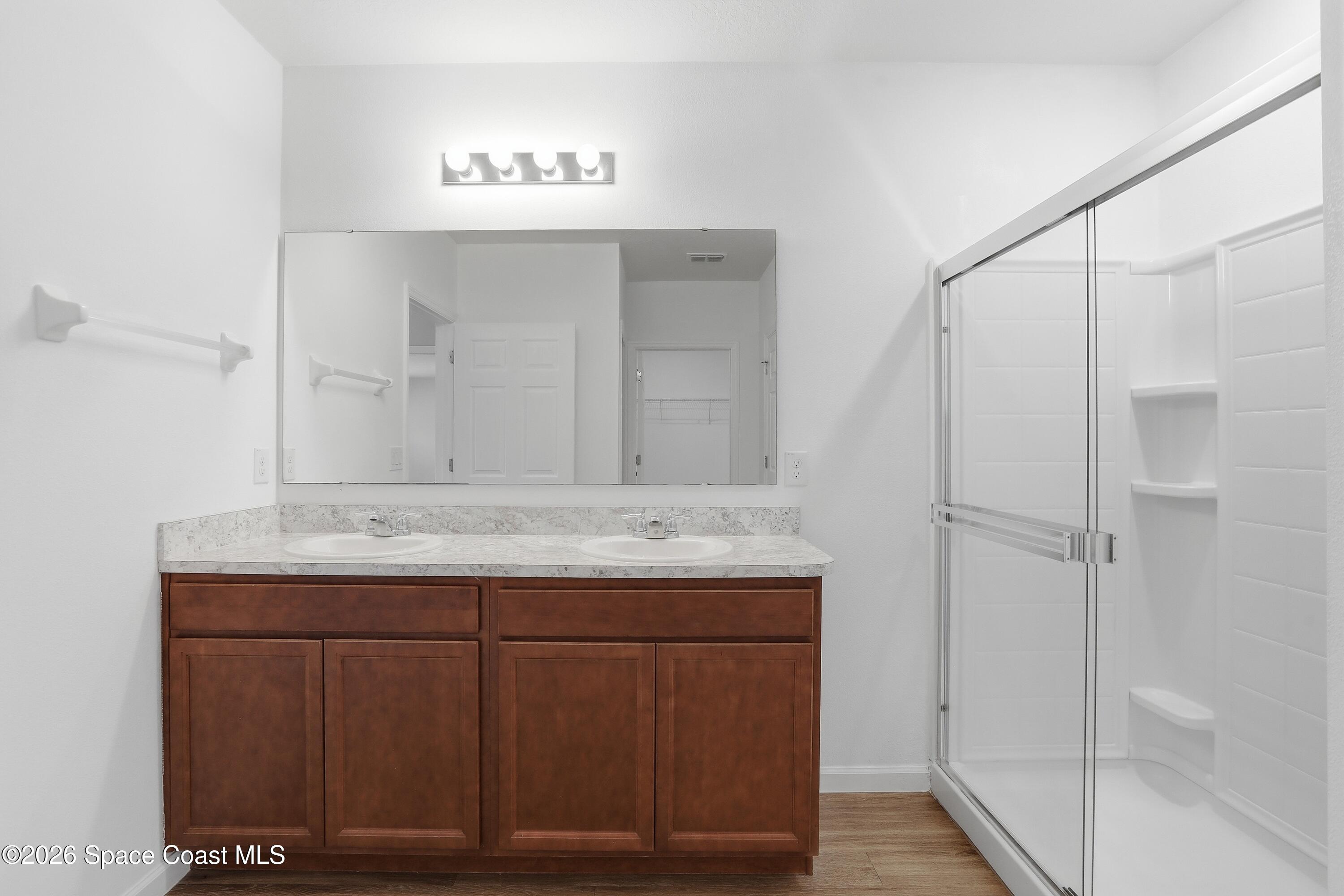 270 De Castro Avenue SE
