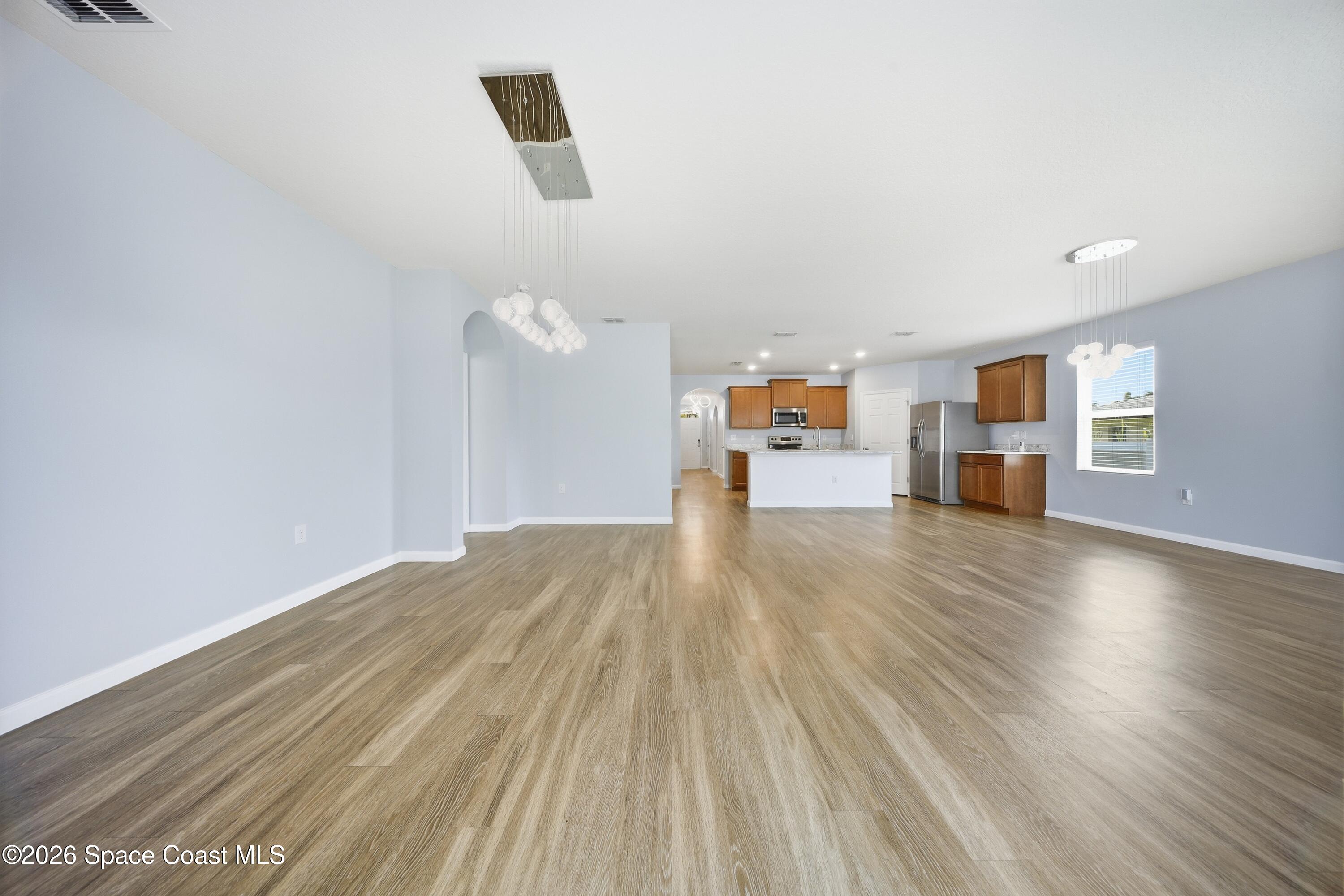 270 De Castro Avenue SE