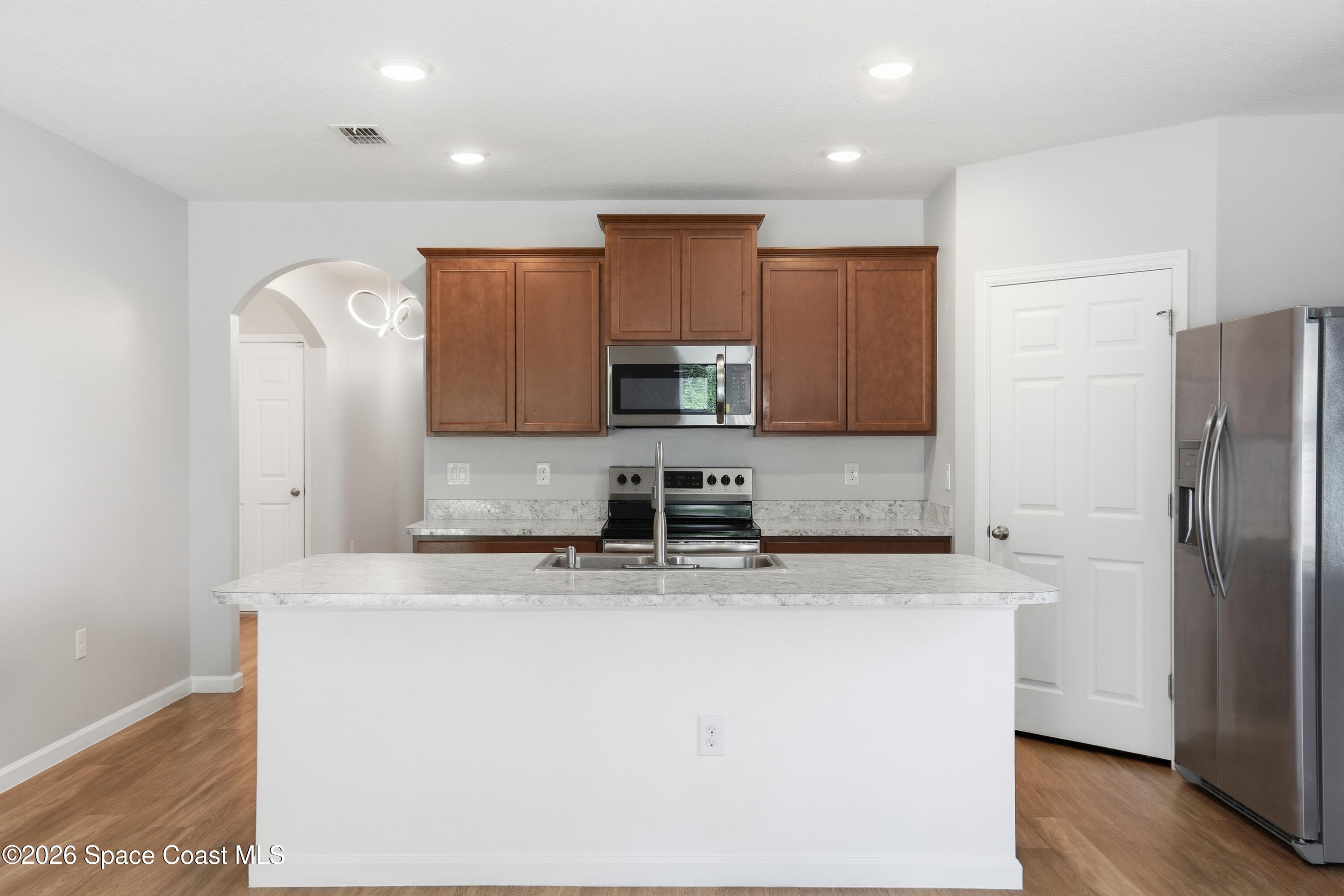 270 De Castro Avenue SE