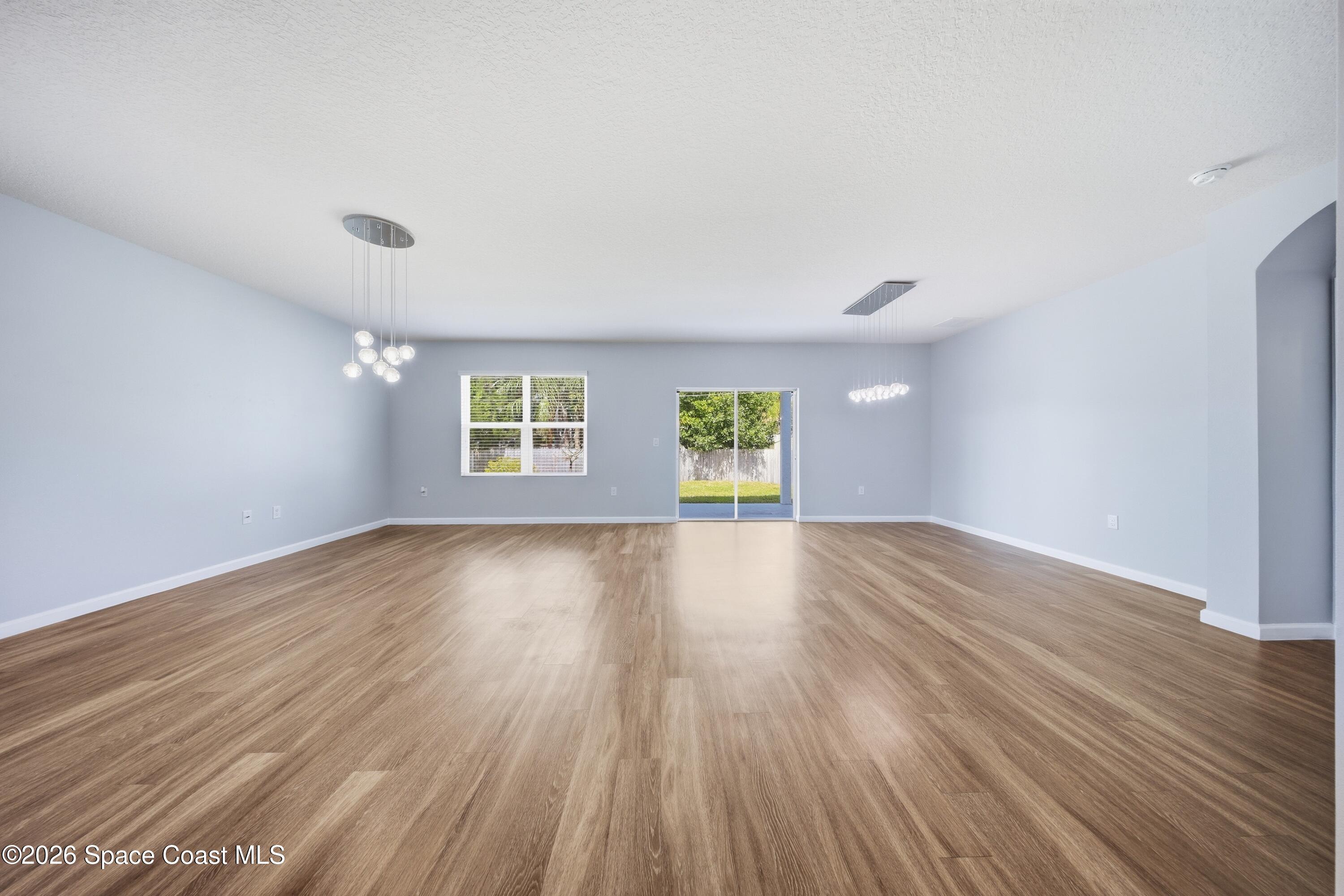 270 De Castro Avenue SE