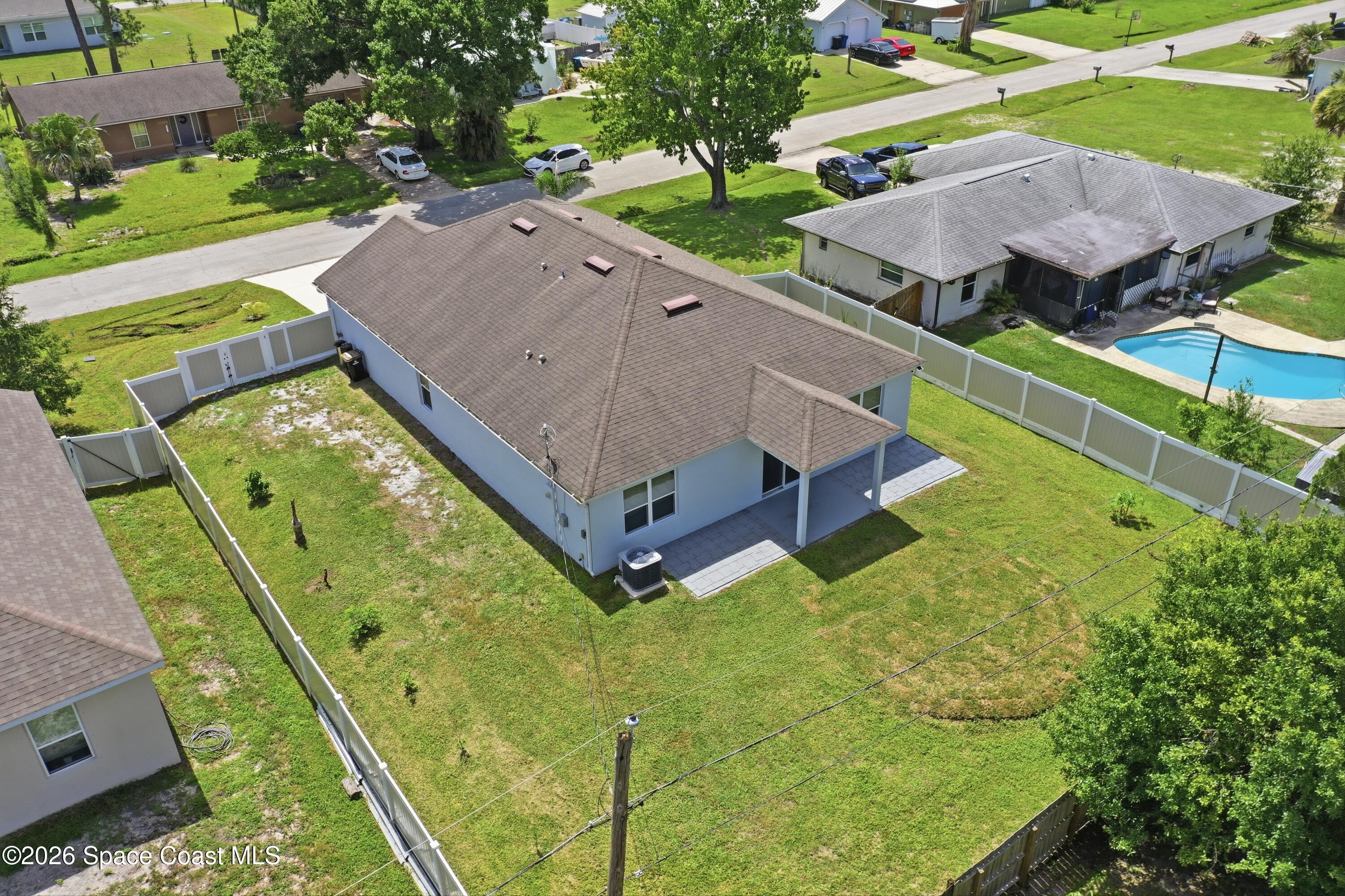 270 De Castro Avenue SE