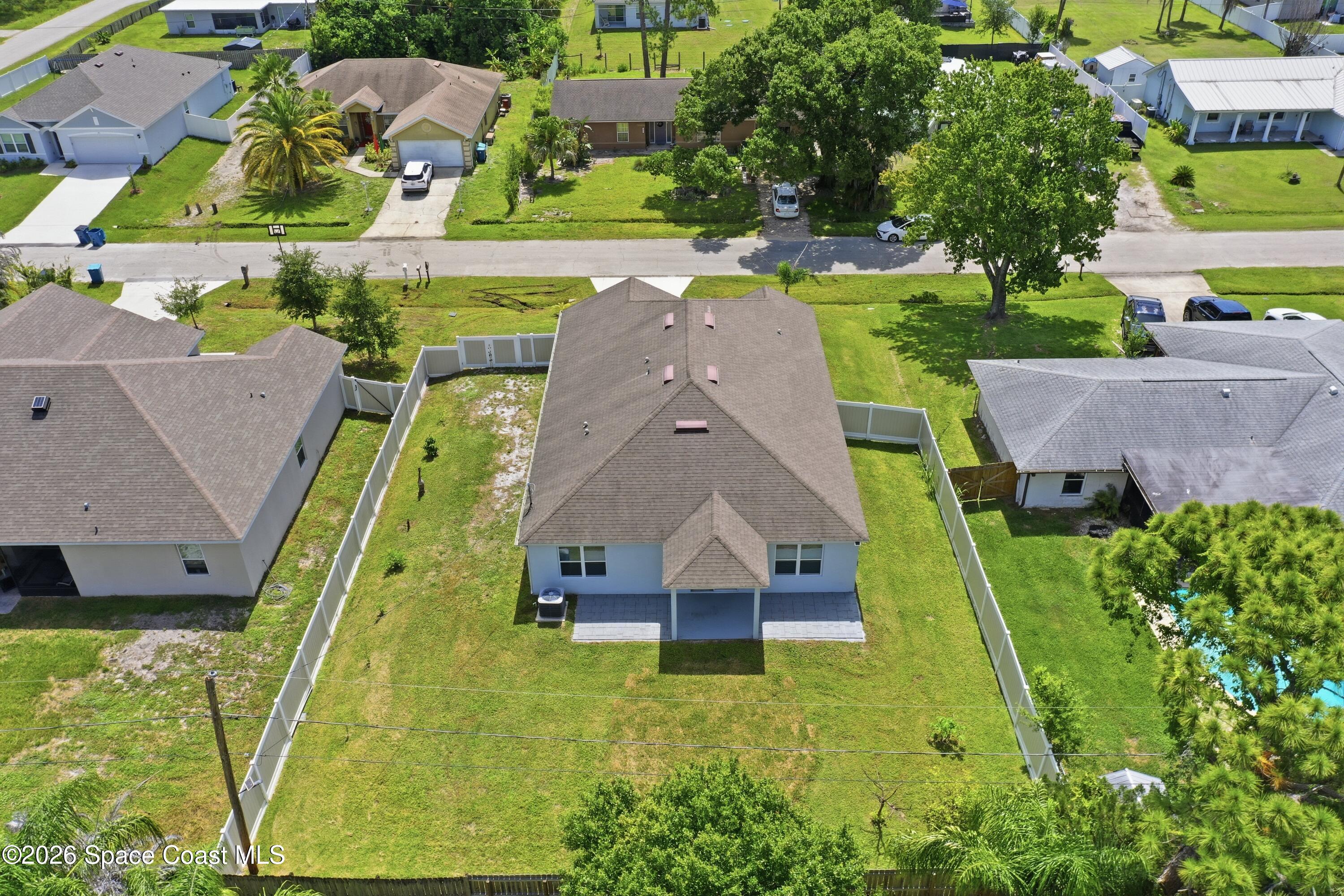 270 De Castro Avenue SE