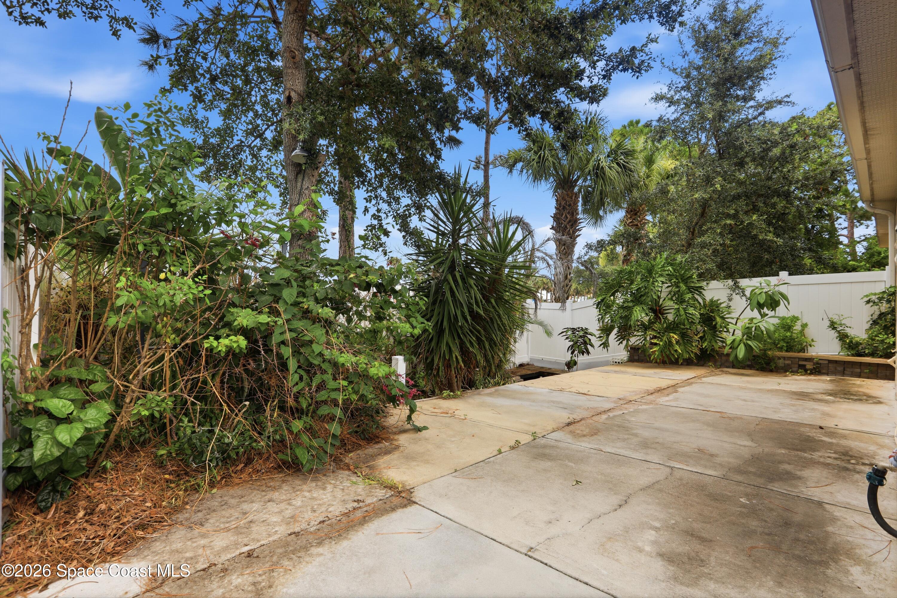 2039 Tullagee Avenue
