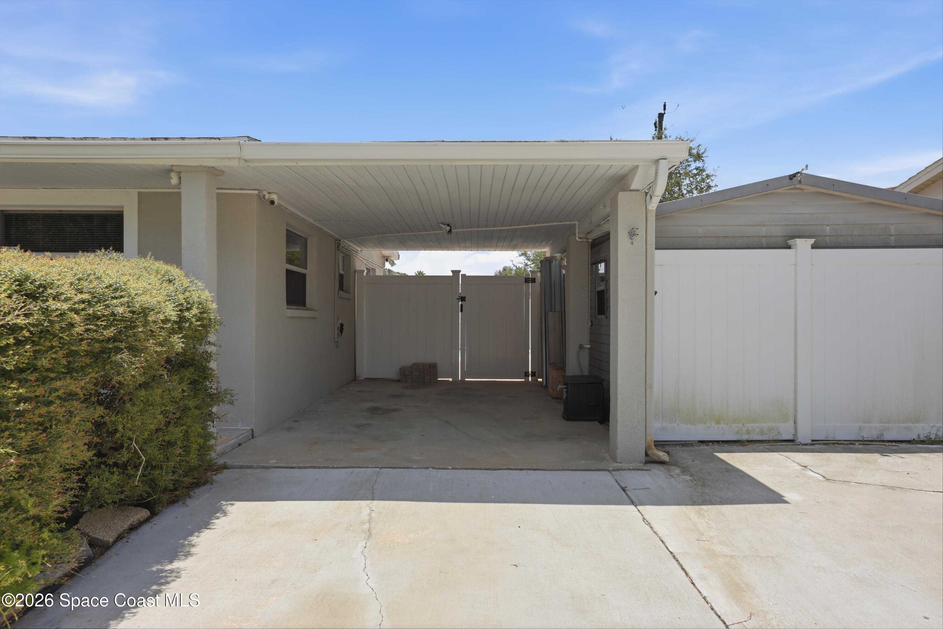 2567 Andrews Avenue