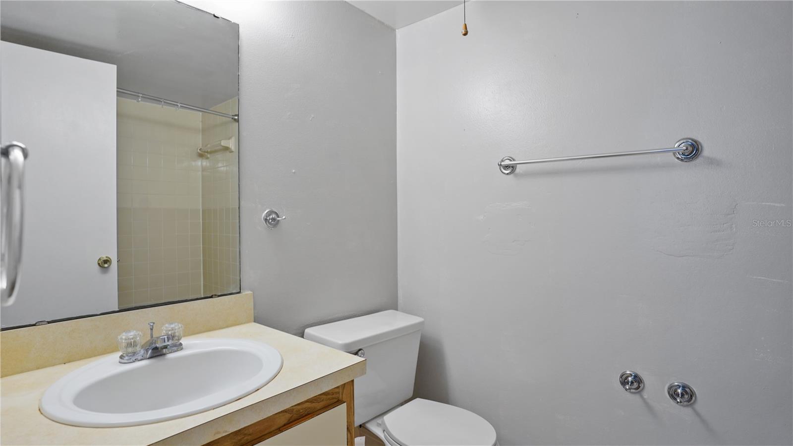 1608 SUNNY BROOK LN NE #105