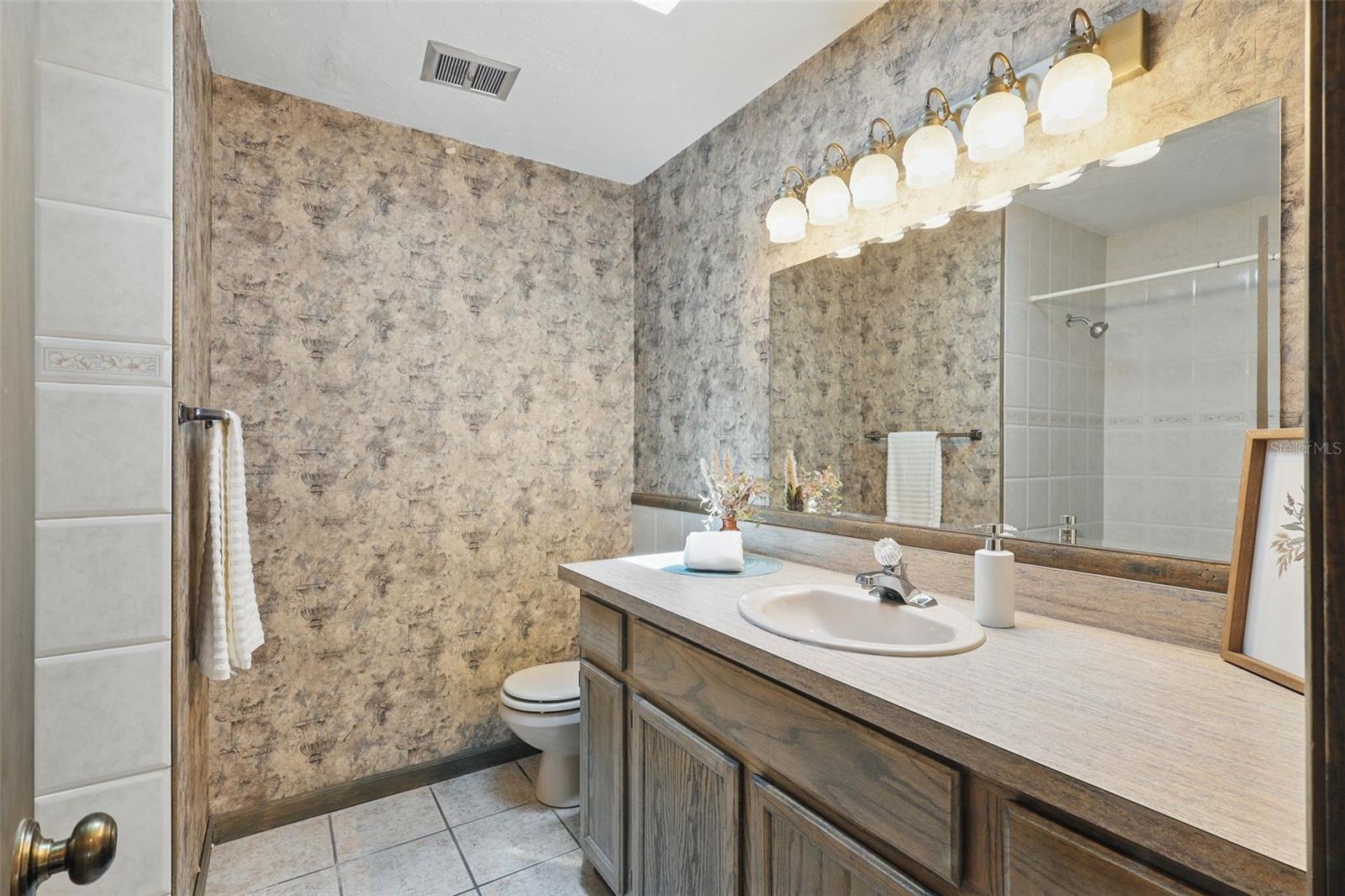 2028 LAKE CHRISTIE DR