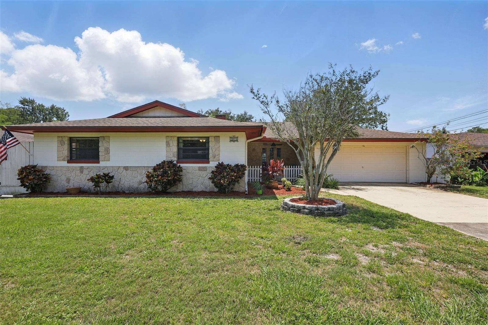 2028 LAKE CHRISTIE DR