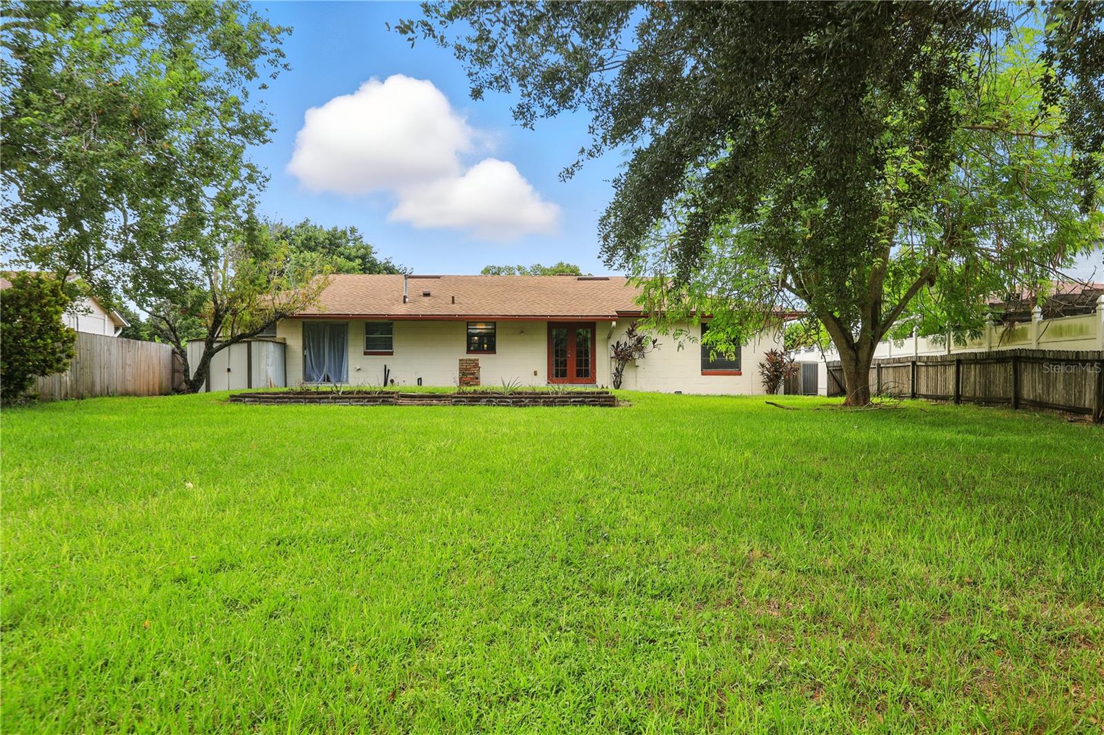 2028 LAKE CHRISTIE DR