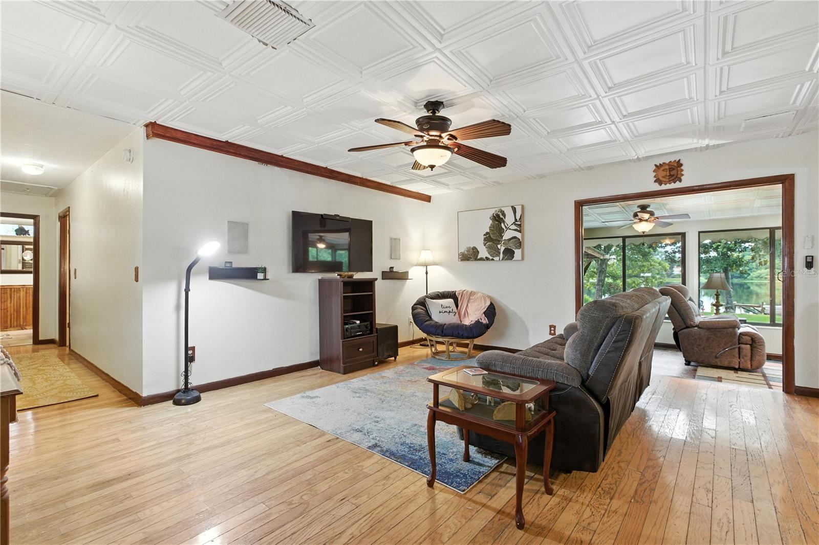 2154 LAKE CHRISTIE DR
