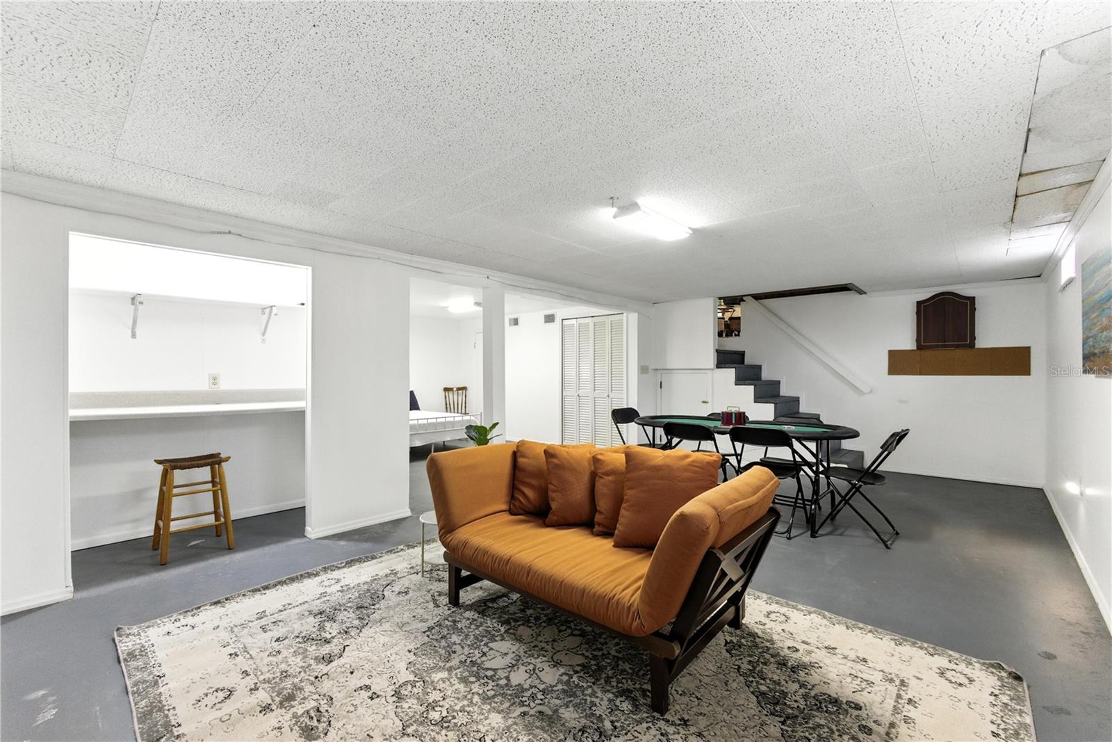 560 ORA DELL AVE