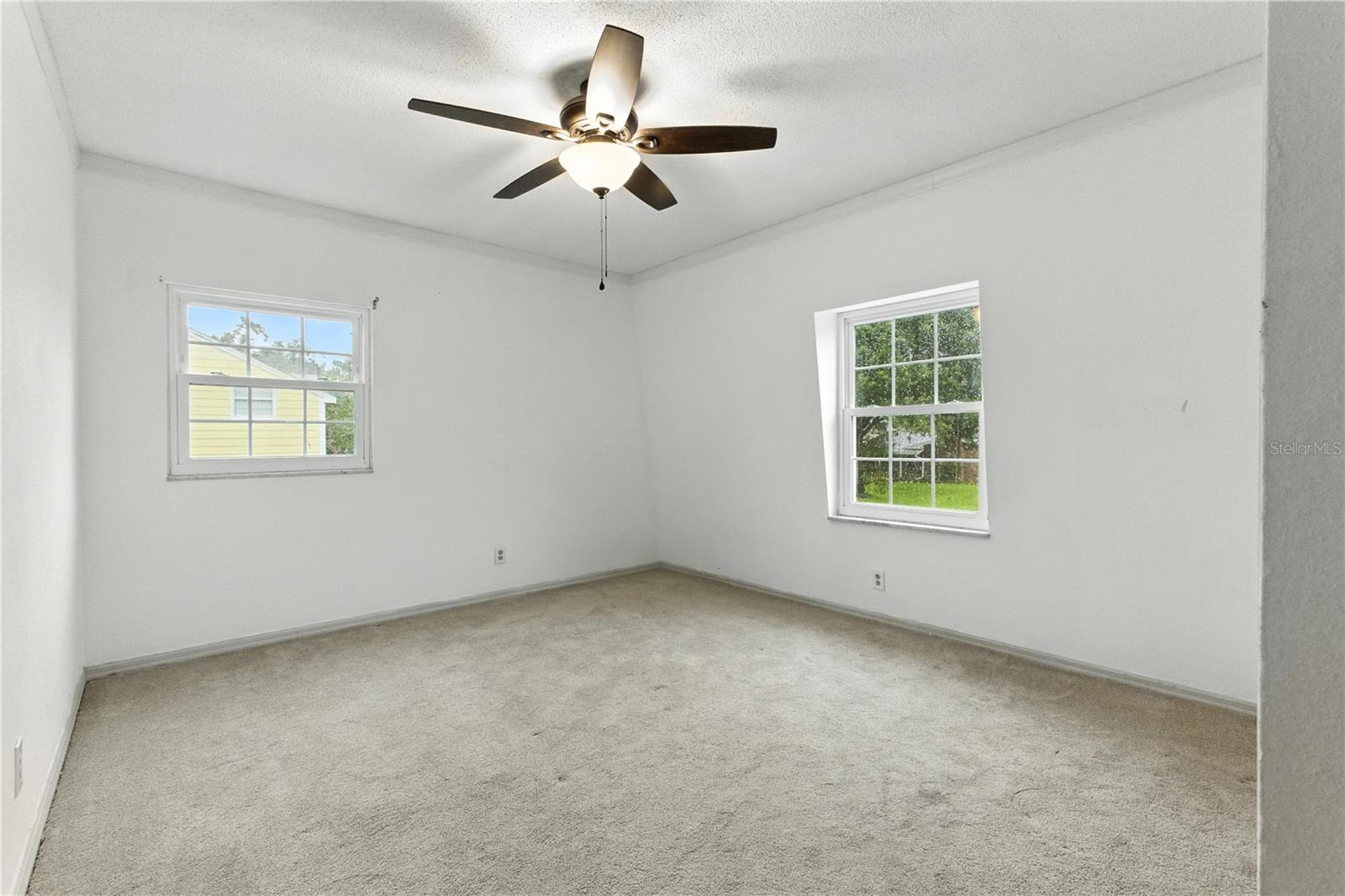 560 ORA DELL AVE