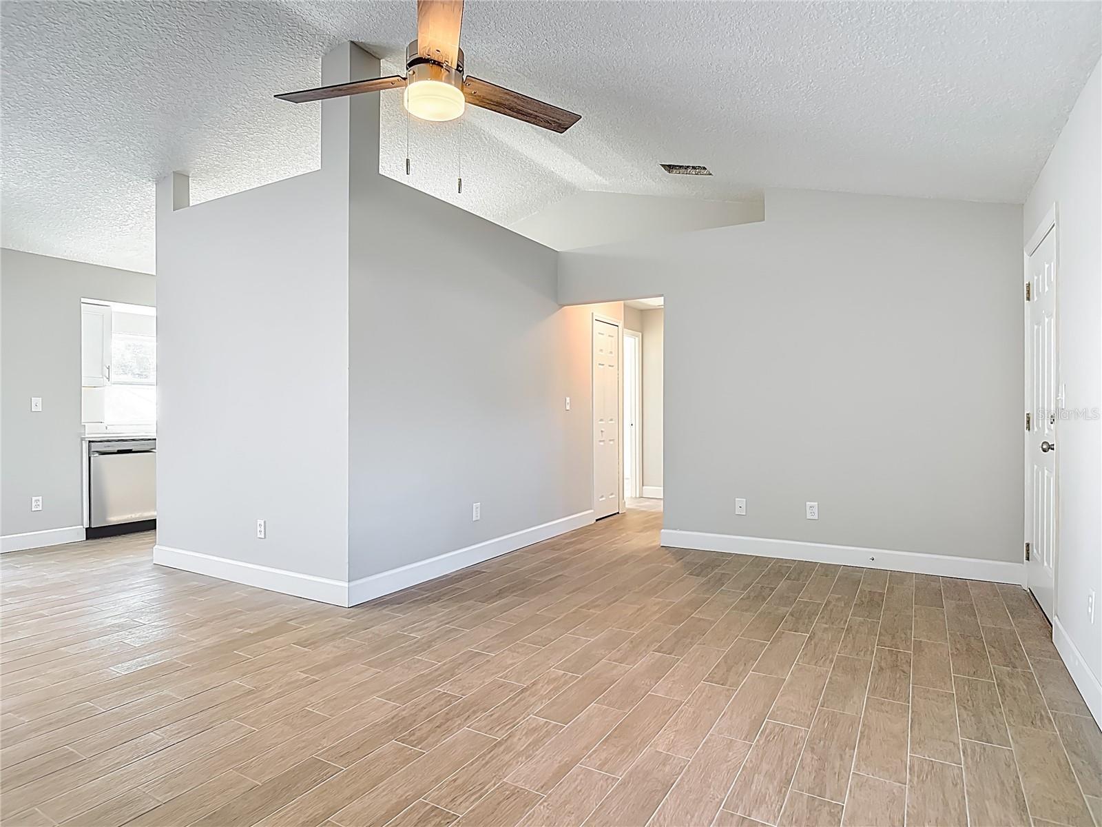 801 ANDERSON DR