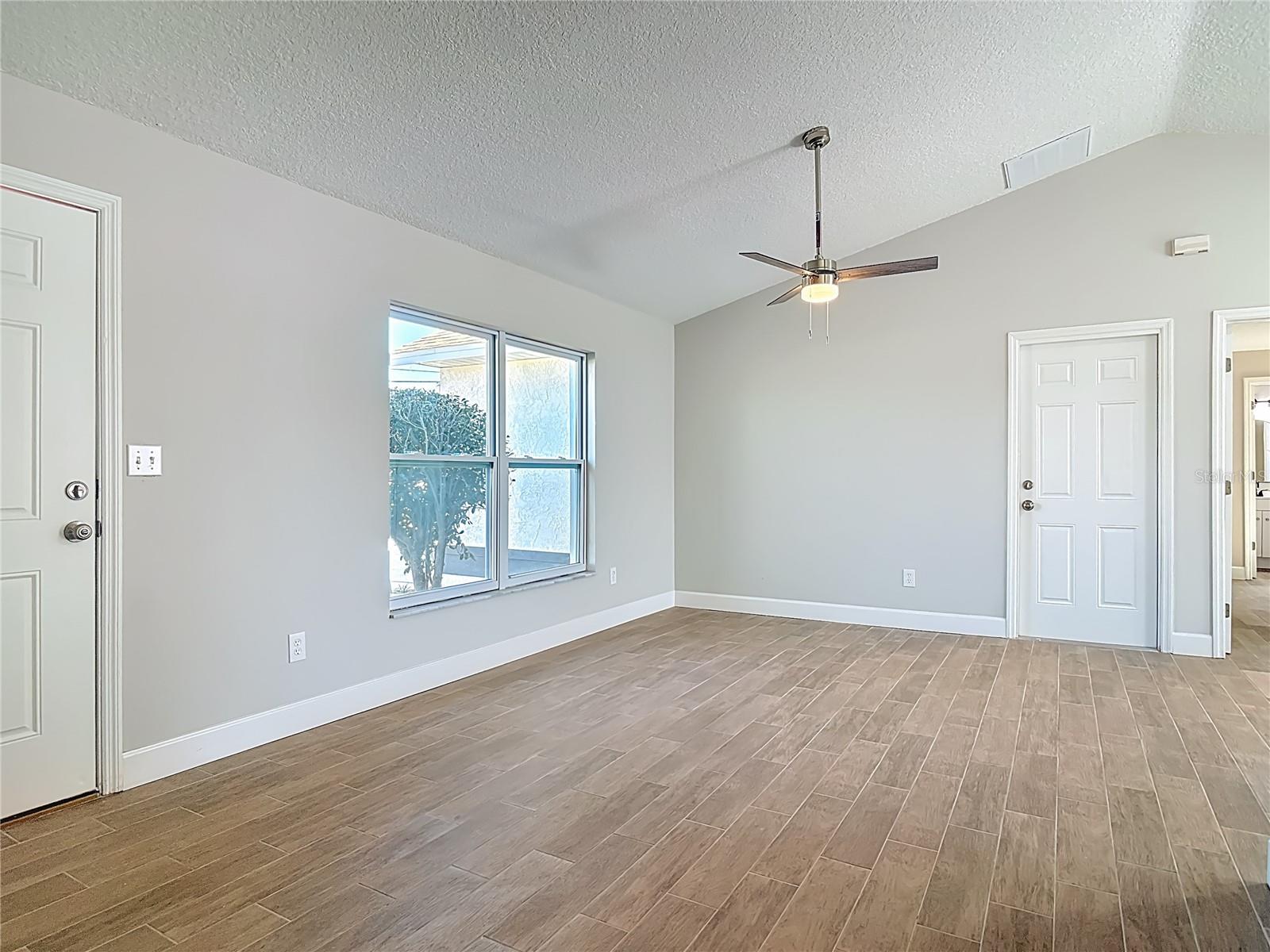801 ANDERSON DR