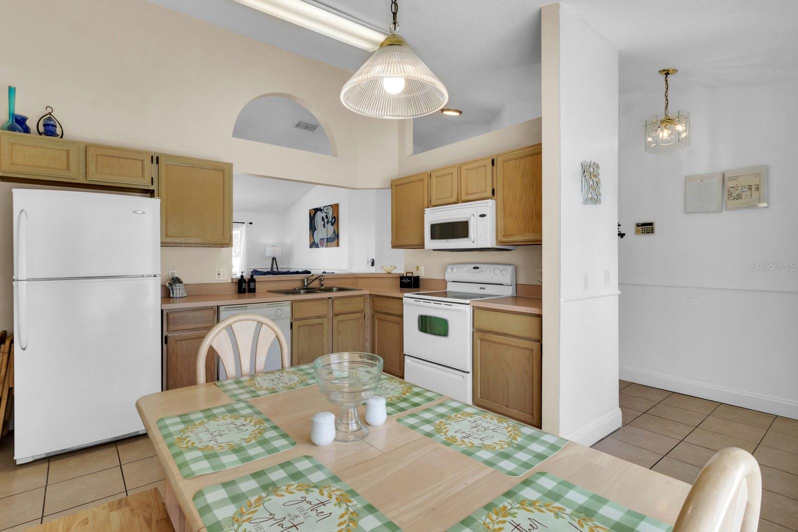 138 PINE LAKE VIEW DR